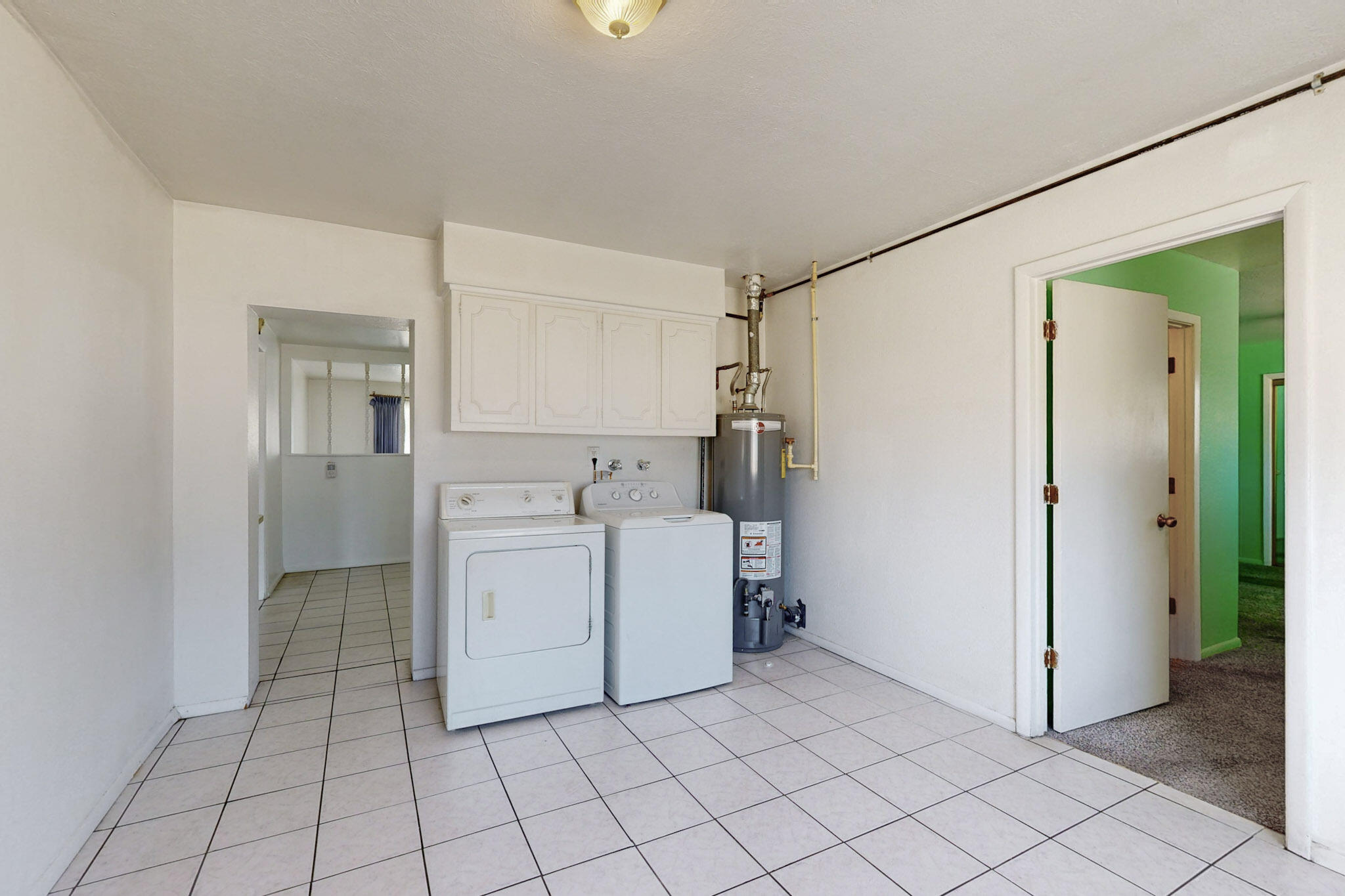 9005 FAIRBANKS Road NE