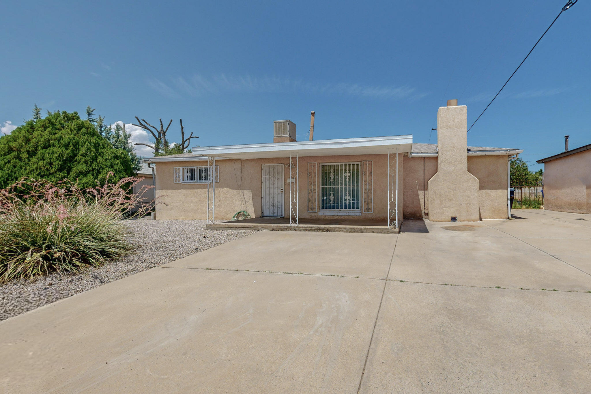 9005 FAIRBANKS Road NE