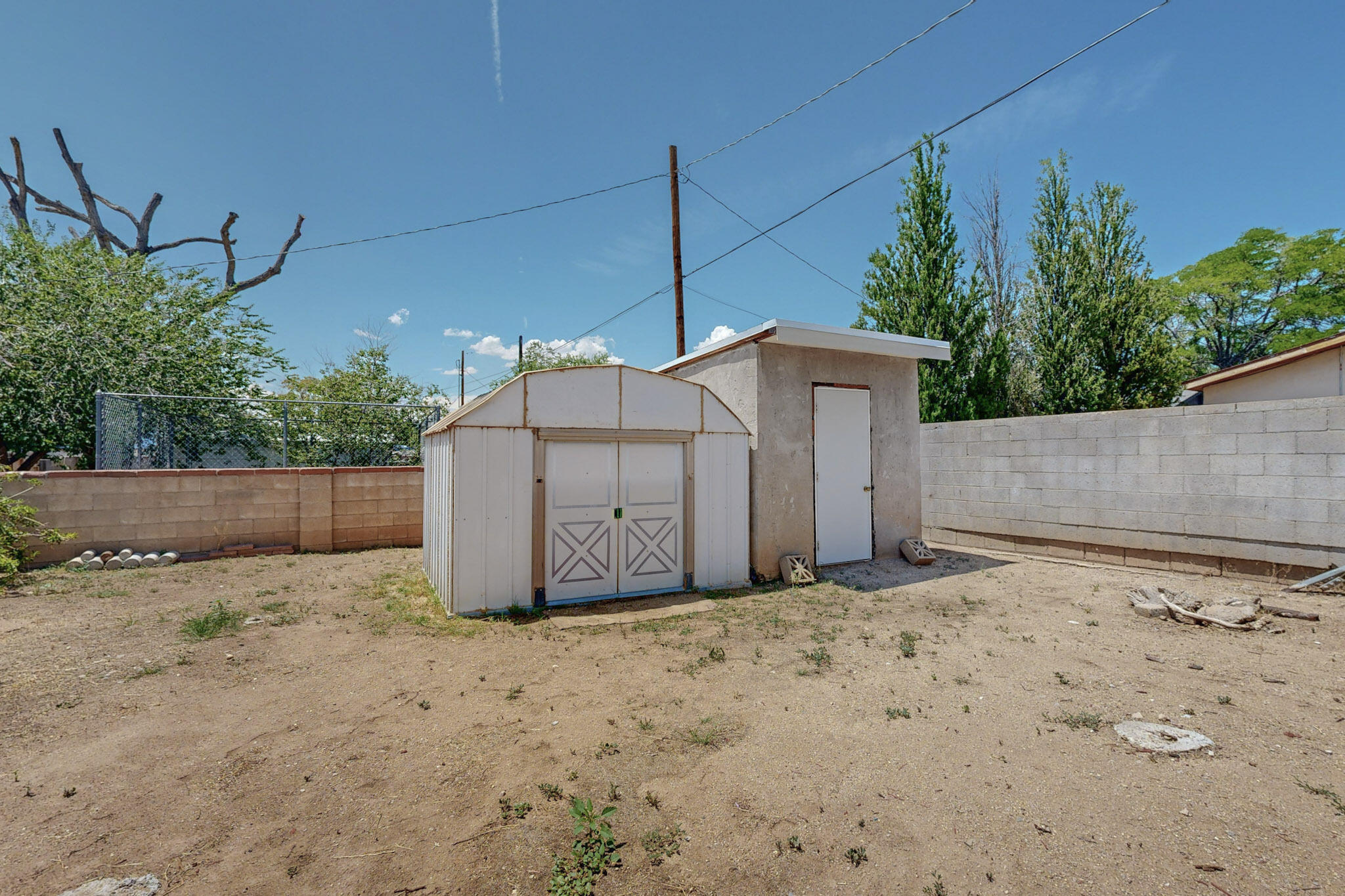 9005 FAIRBANKS Road NE