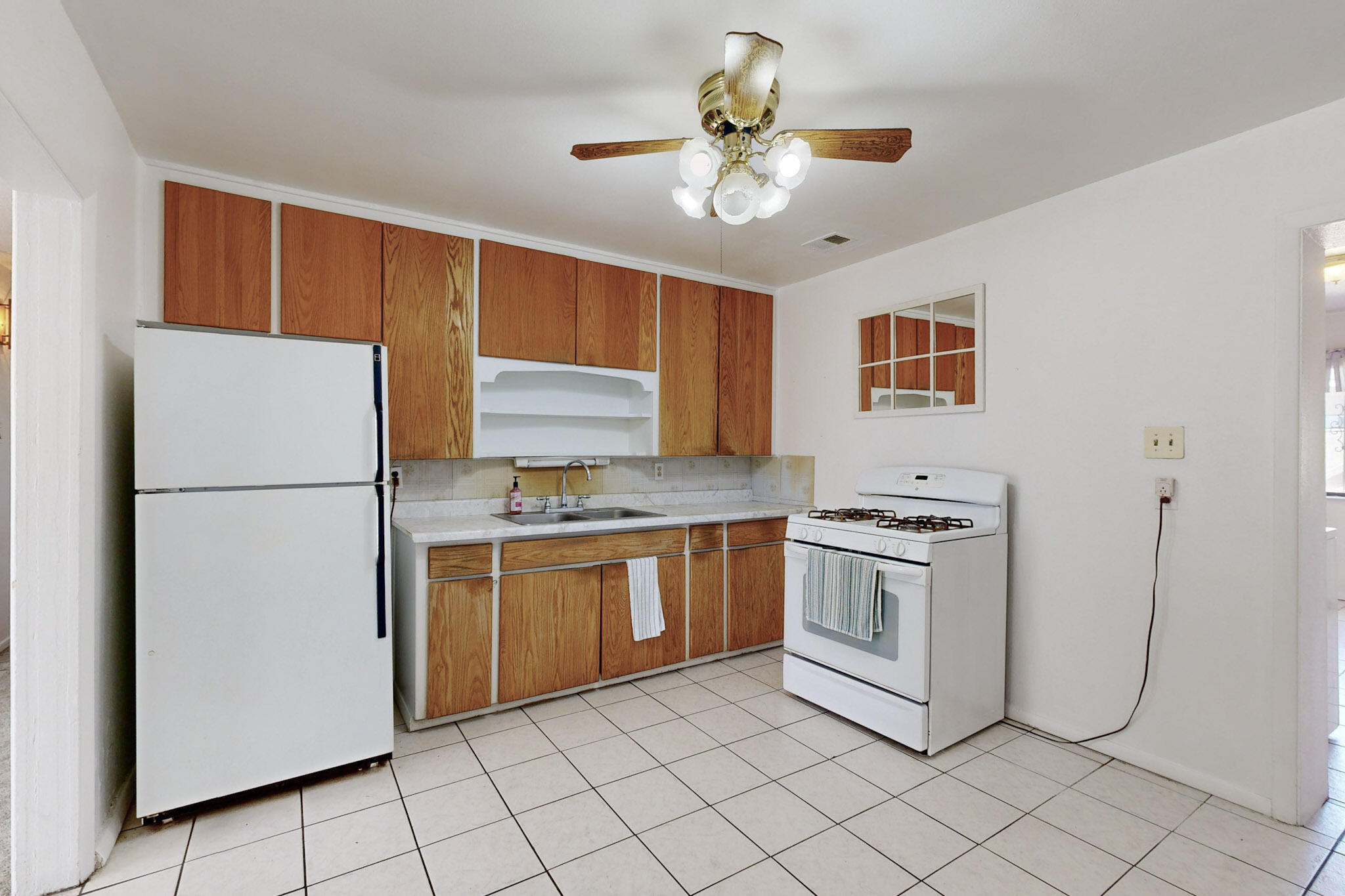 9005 FAIRBANKS Road NE