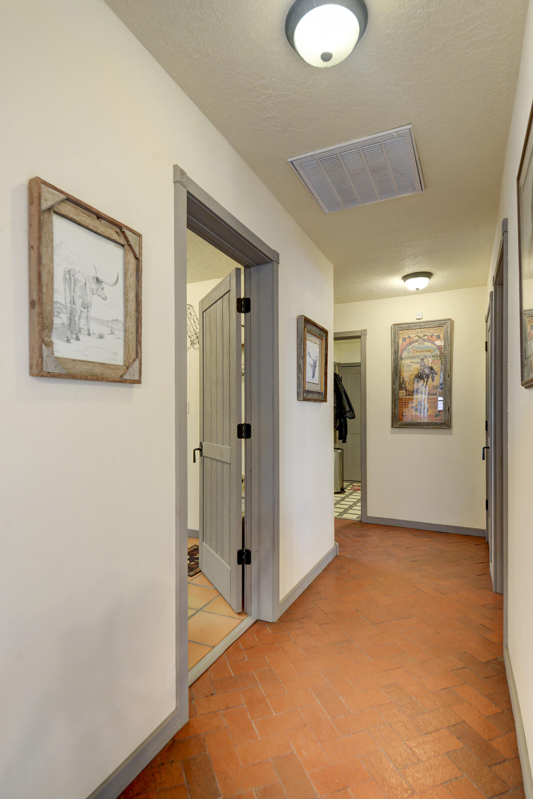 2492 GREEN Drive