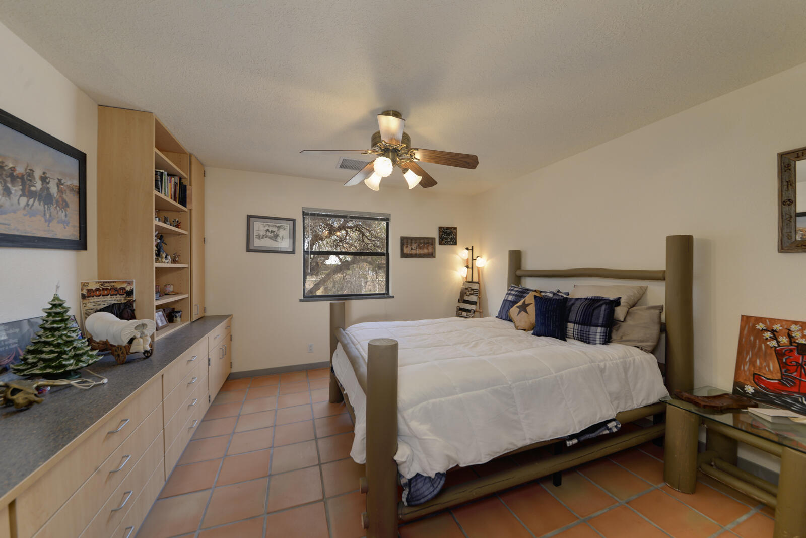 2492 GREEN Drive