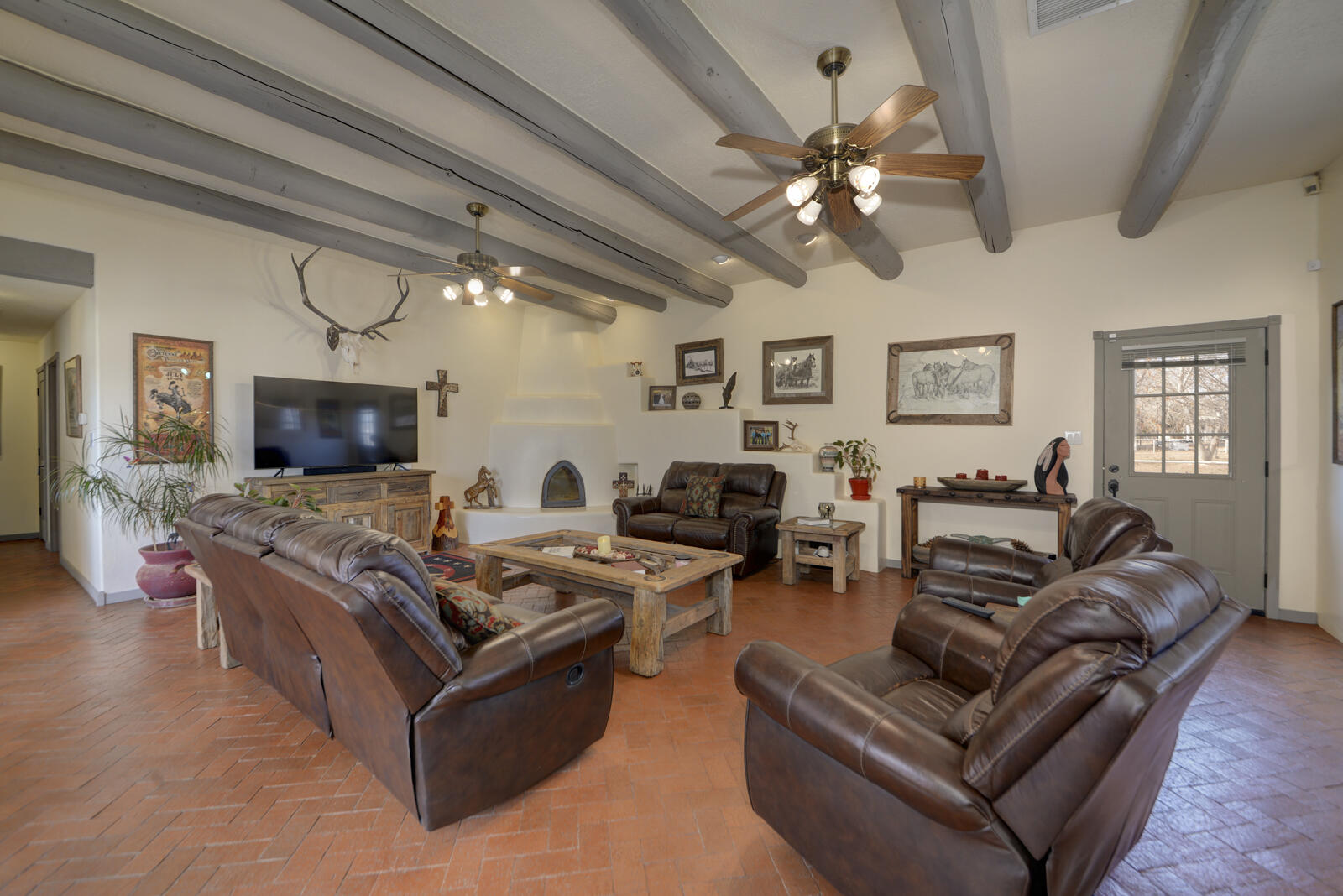 2492 GREEN Drive