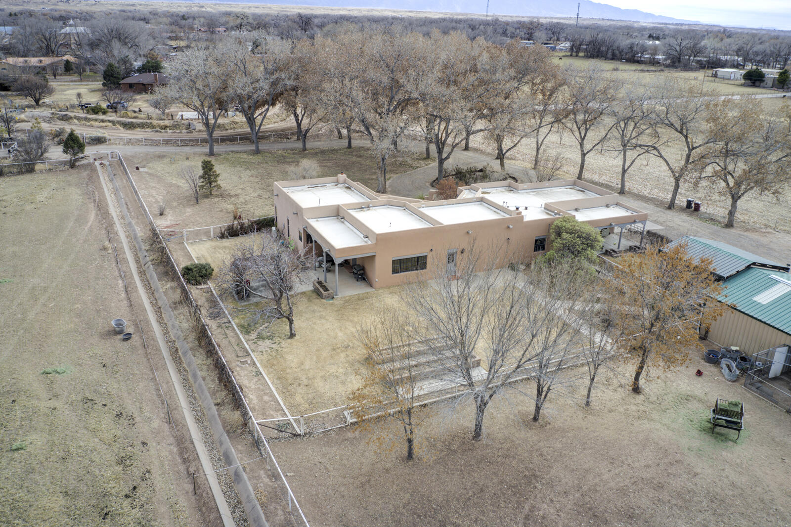 2492 GREEN Drive