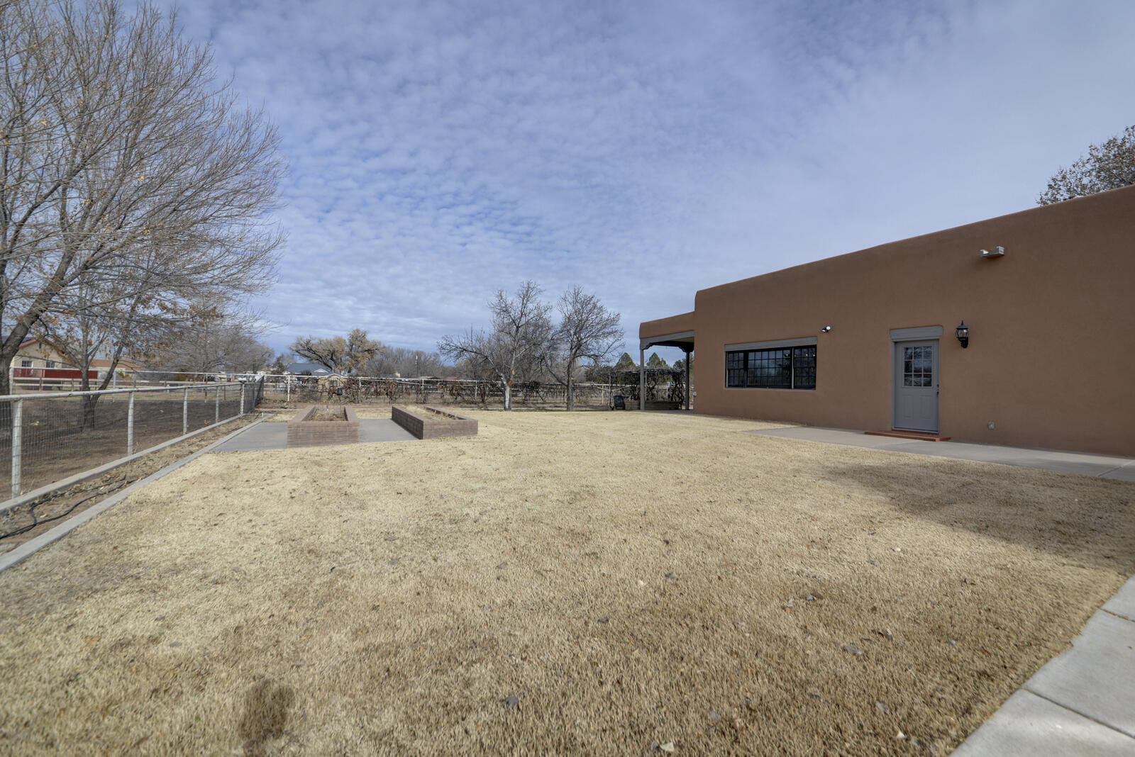 2492 GREEN Drive