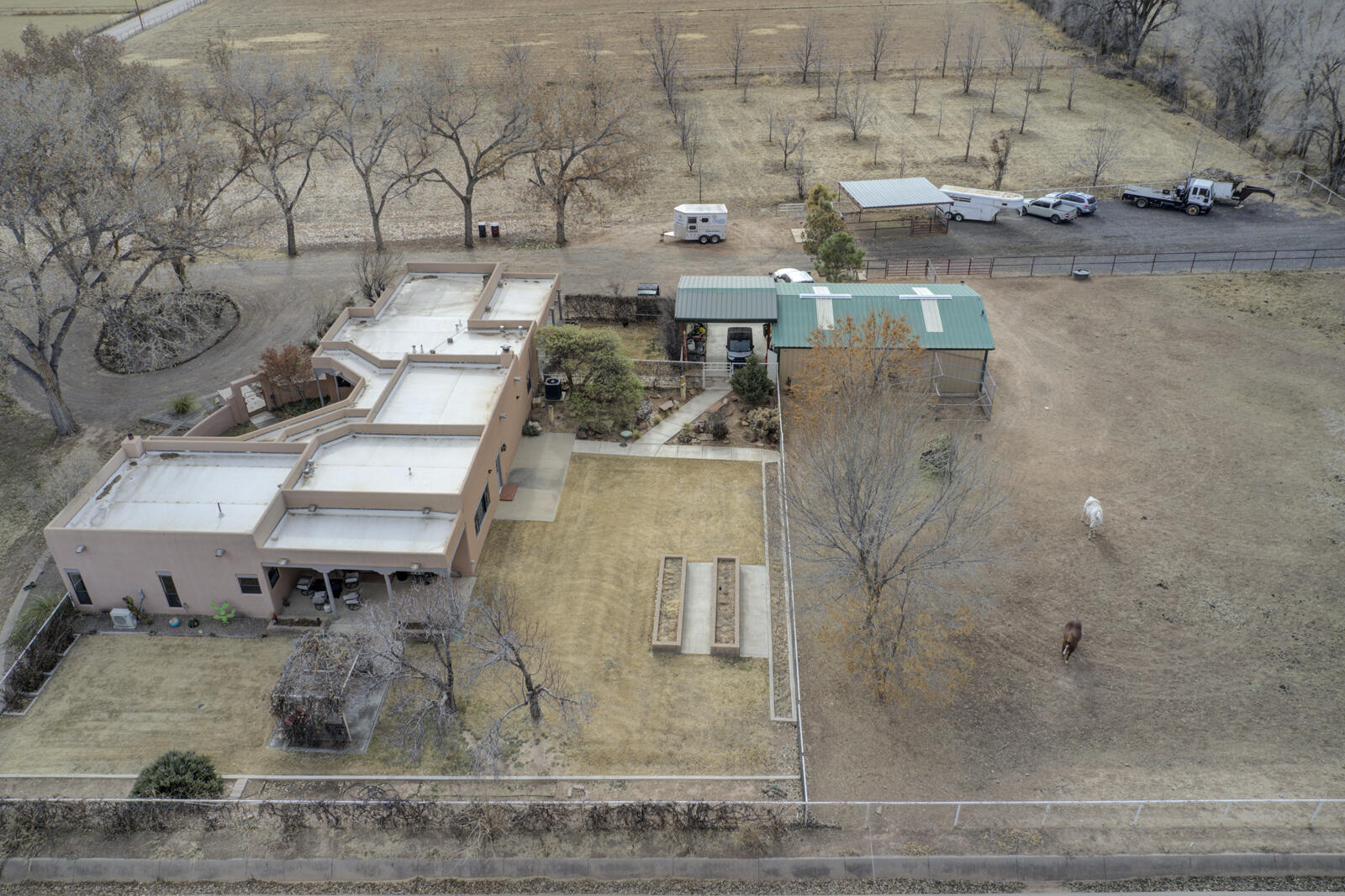 2492 GREEN Drive