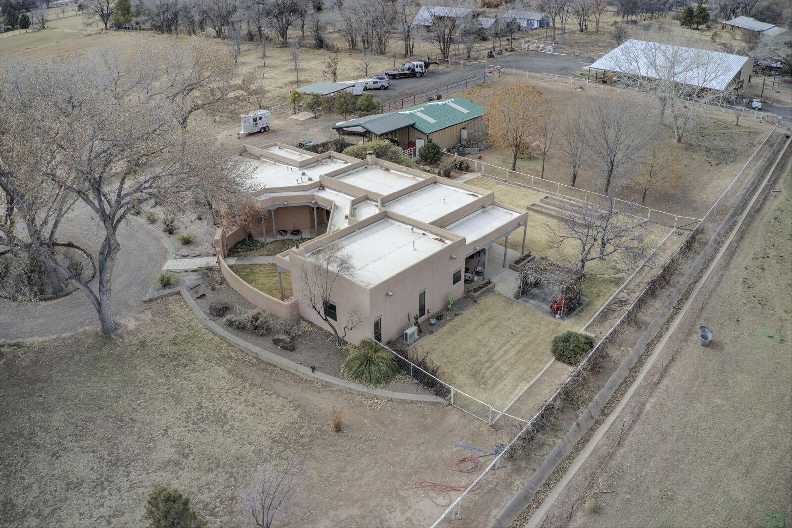 2492 GREEN Drive