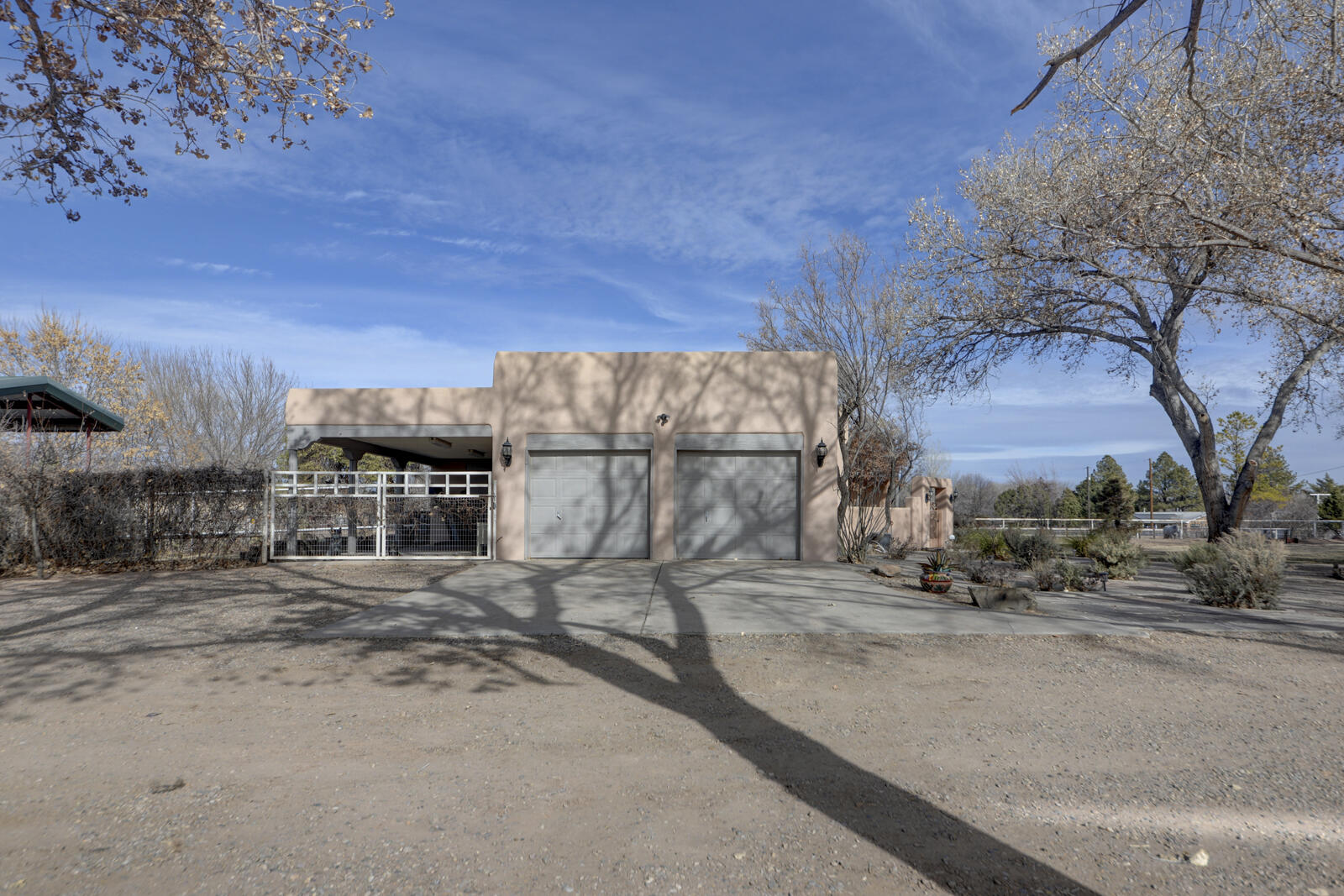 2492 GREEN Drive