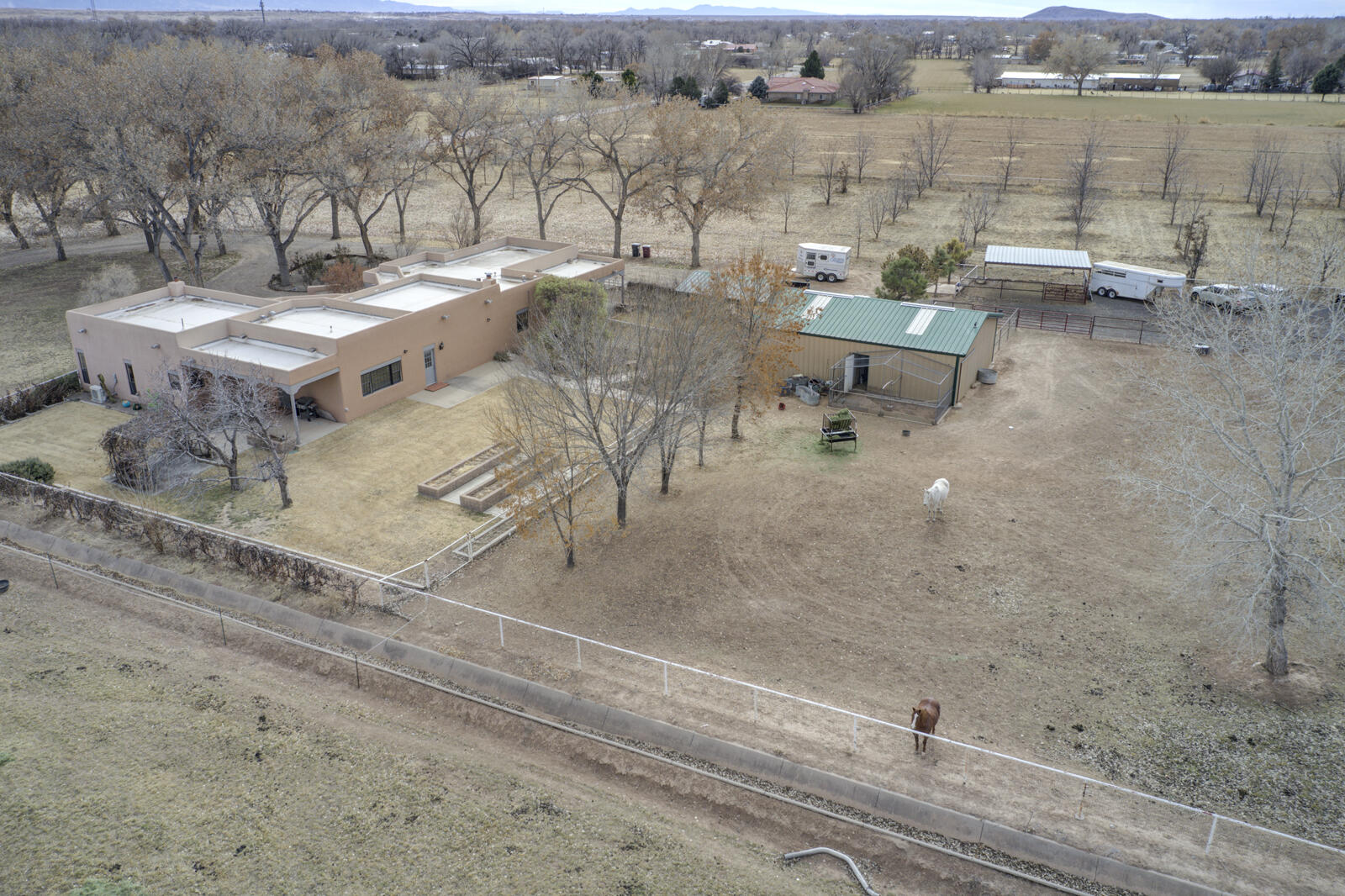 2492 GREEN Drive