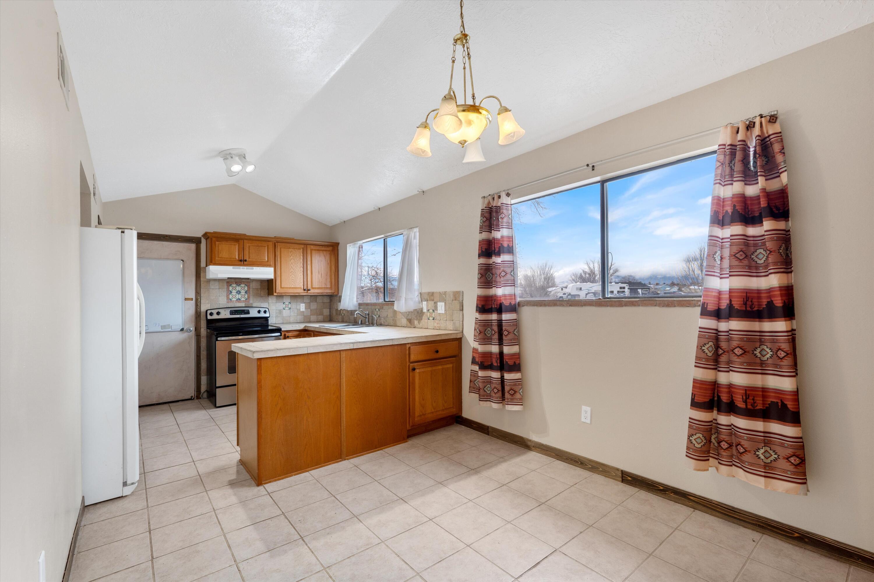 392 ALDA Road SE