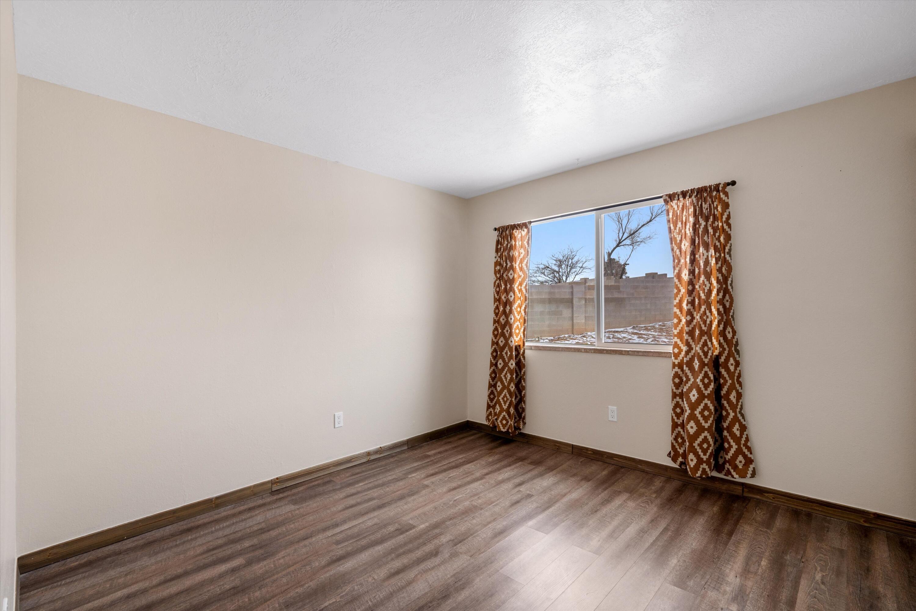 392 ALDA Road SE