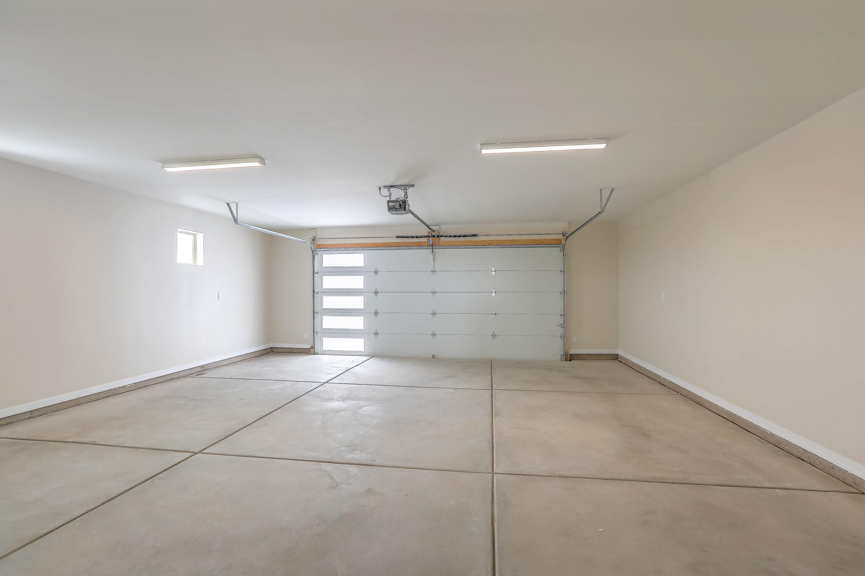 20 HALF MOON Road