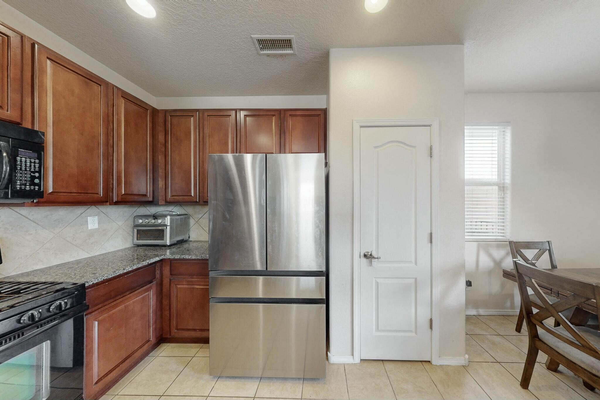 2223 VISTA DE COLINAS Drive SE