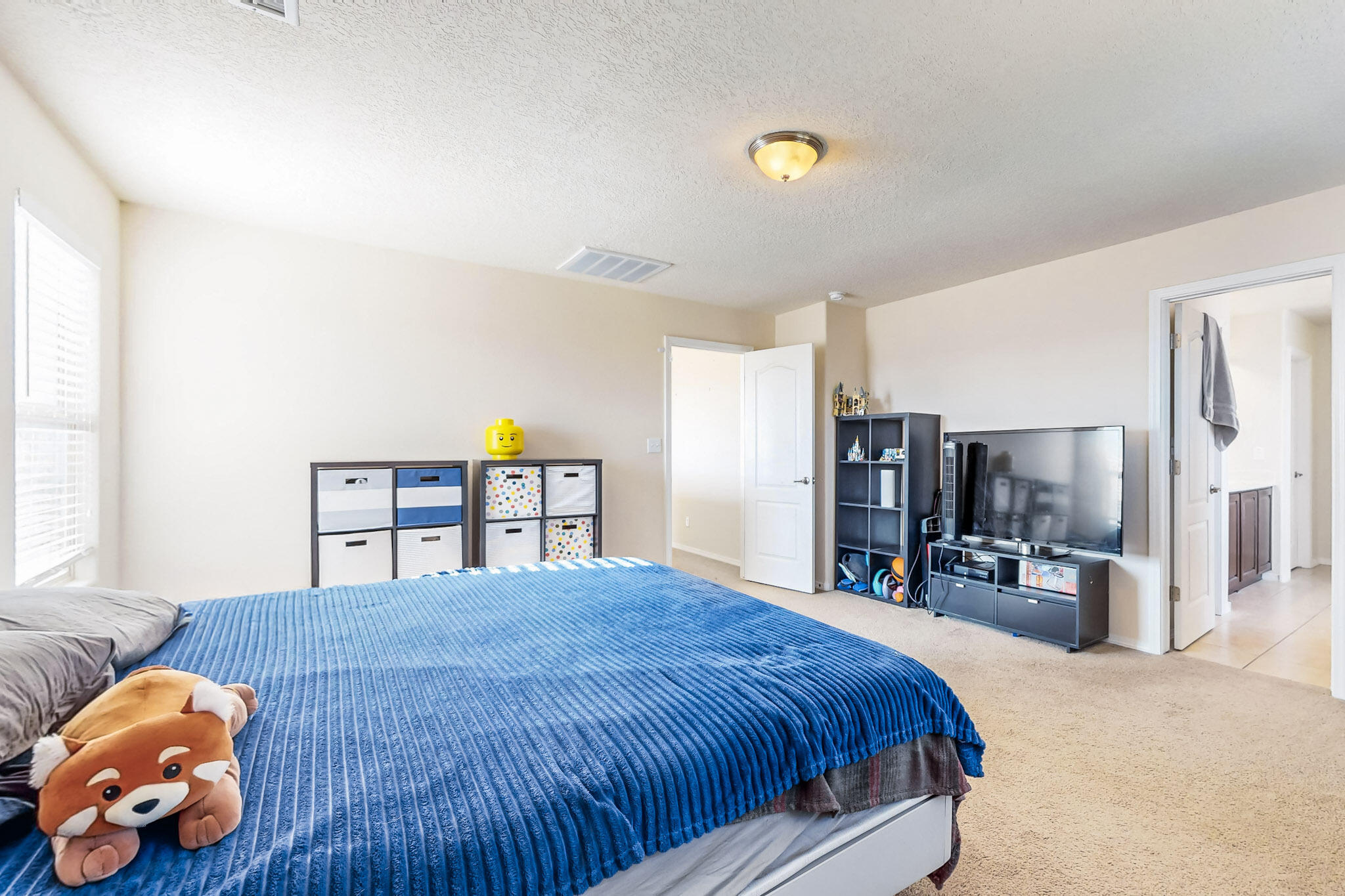 2223 VISTA DE COLINAS Drive SE