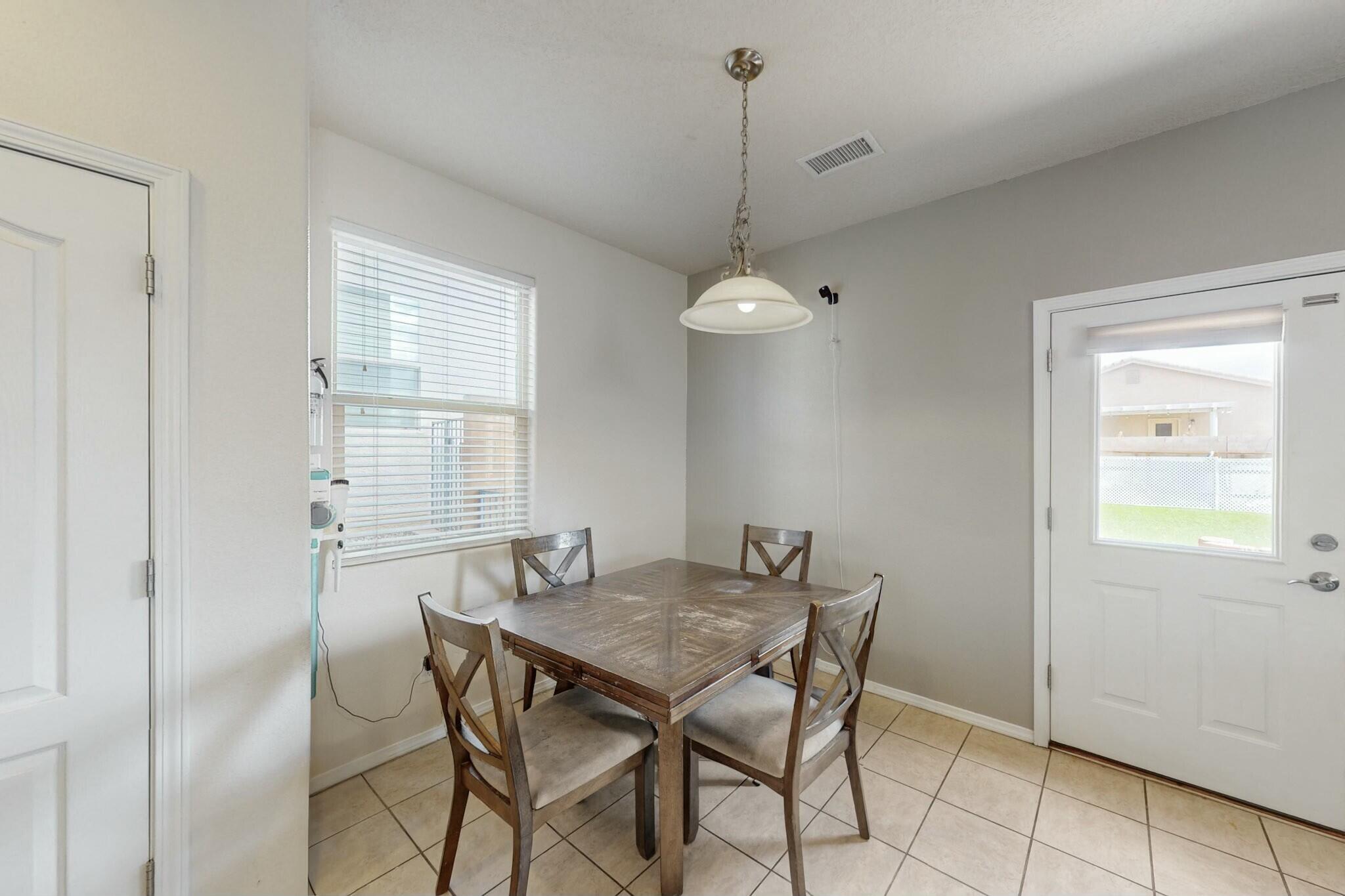 2223 VISTA DE COLINAS Drive SE