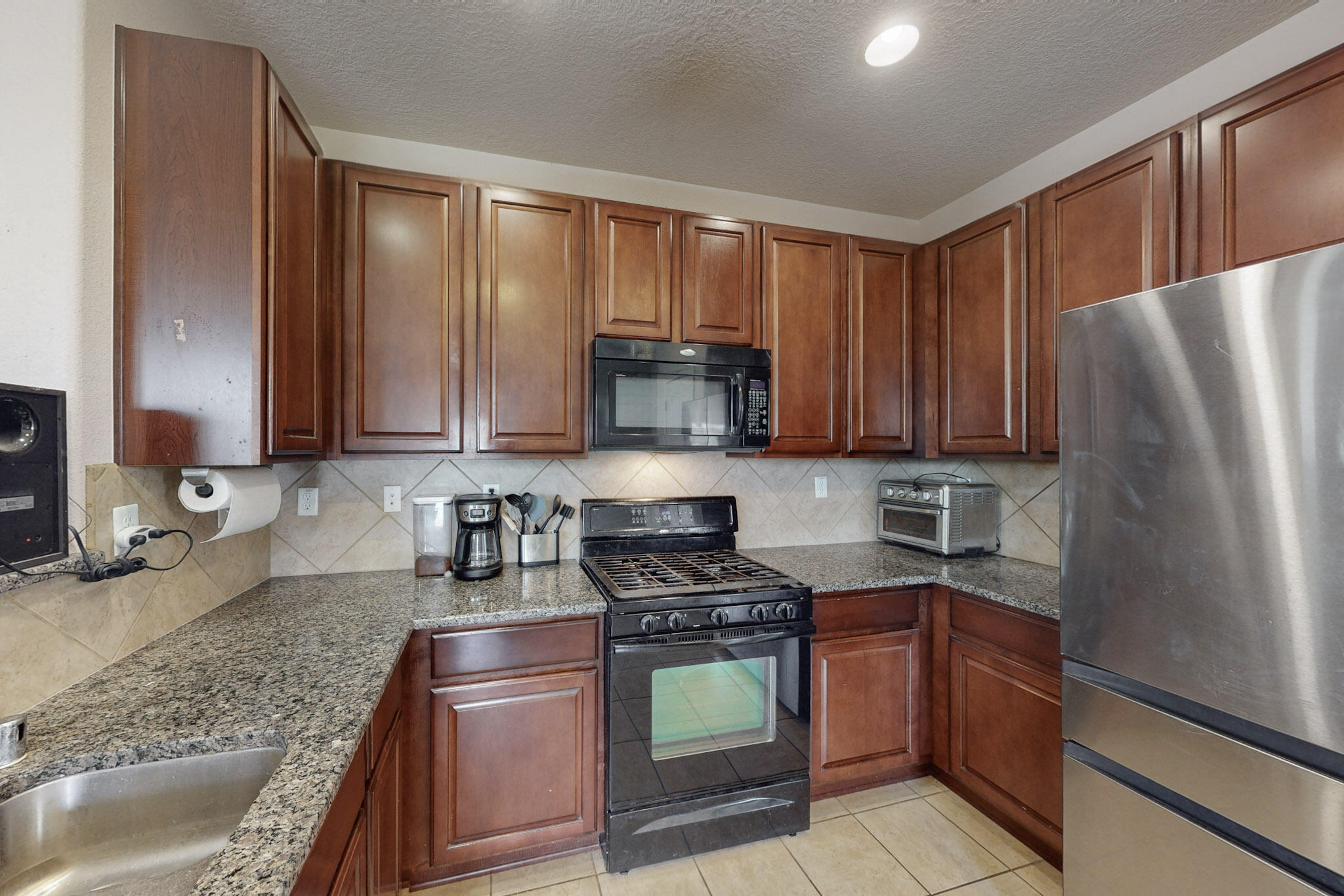 2223 VISTA DE COLINAS Drive SE