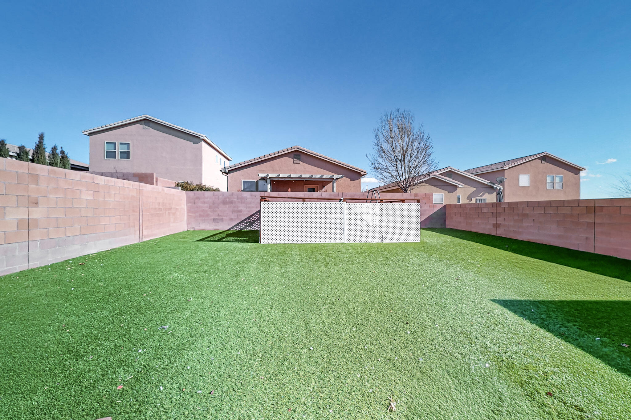 2223 VISTA DE COLINAS Drive SE
