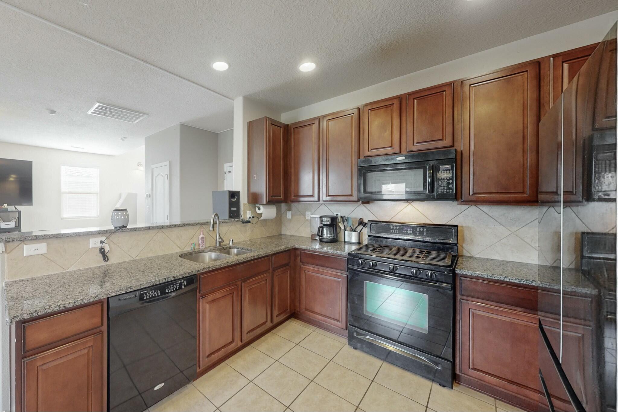 2223 VISTA DE COLINAS Drive SE
