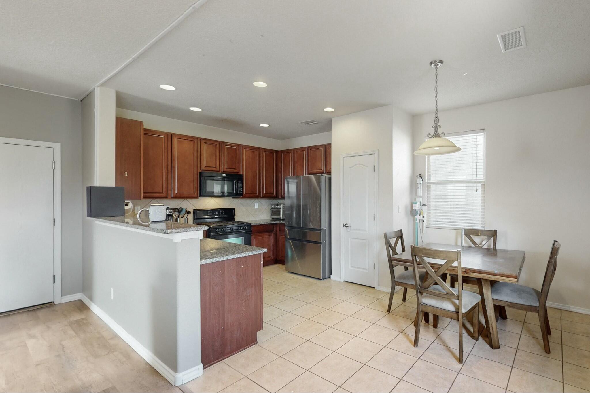 2223 VISTA DE COLINAS Drive SE