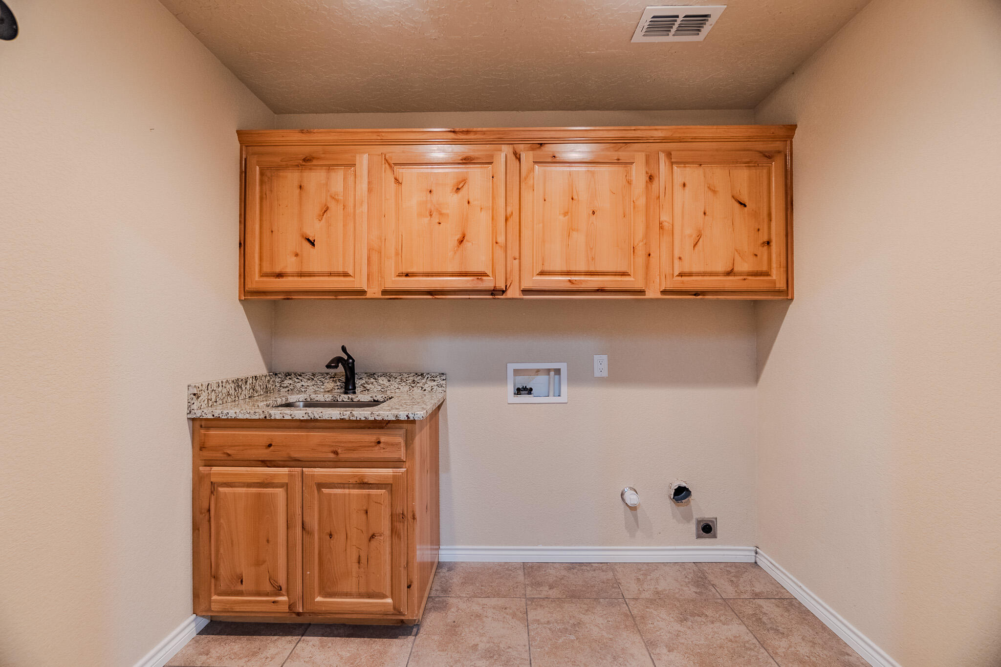 2409 NORTHGLEN Drive