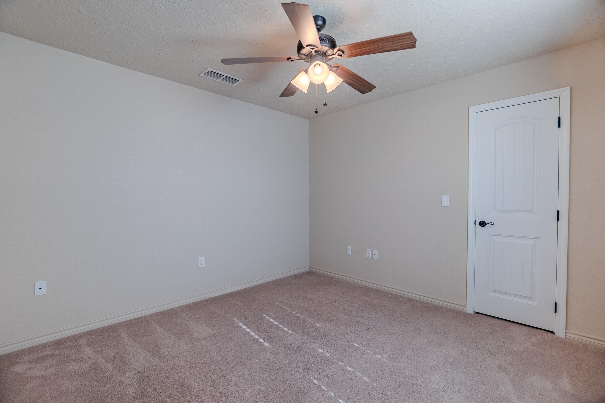 2409 NORTHGLEN Drive