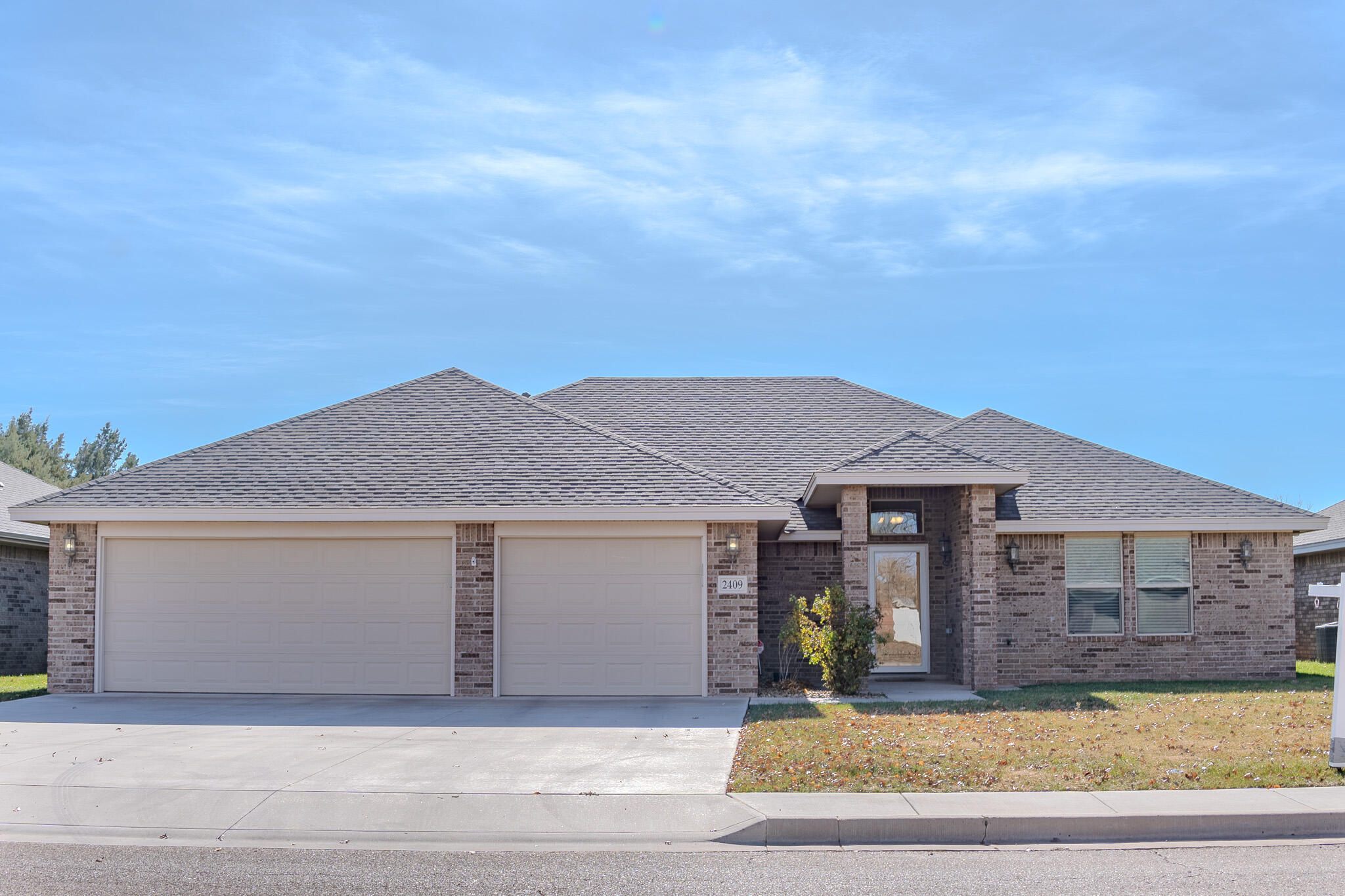 2409 NORTHGLEN Drive