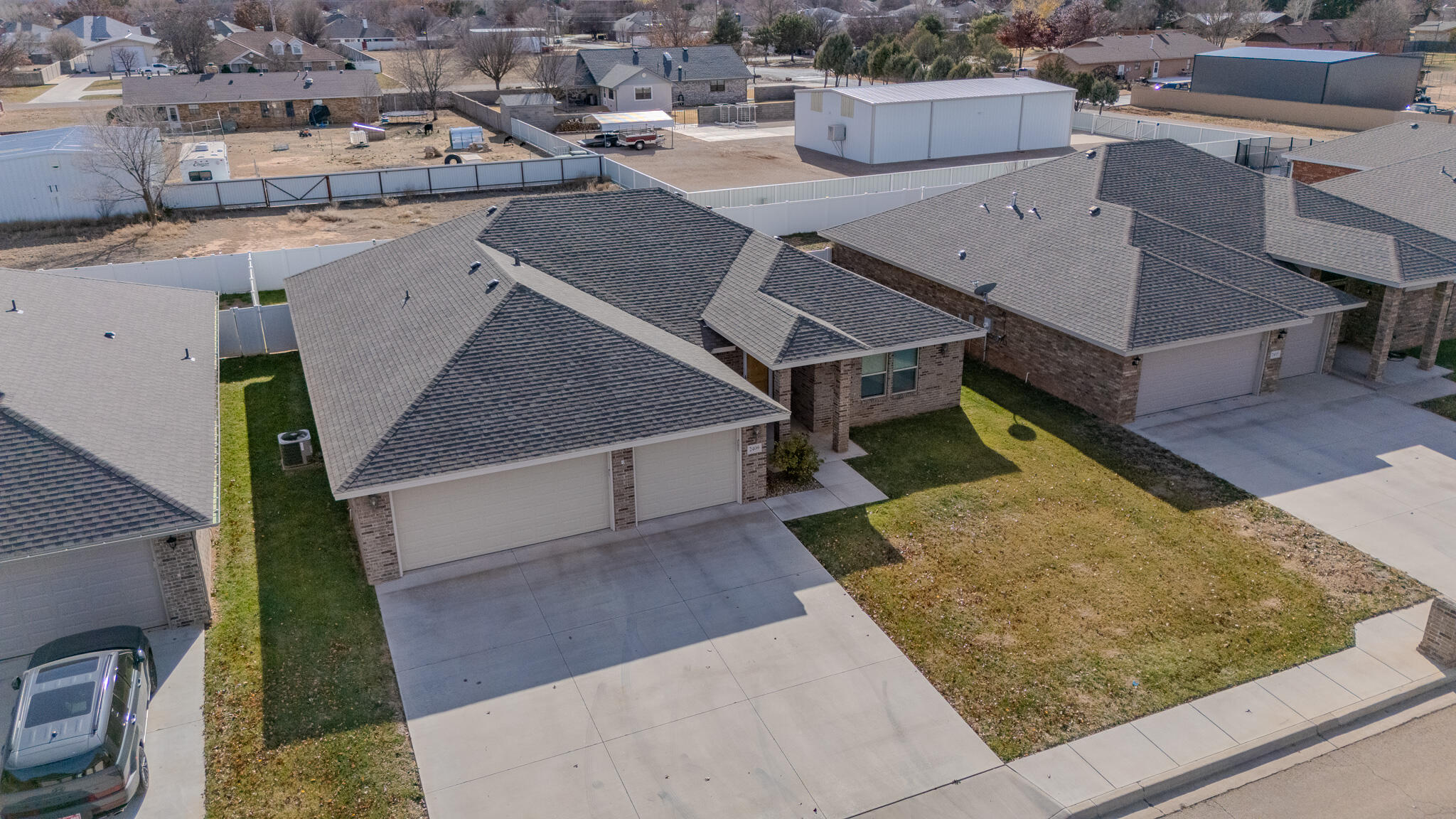 2409 NORTHGLEN Drive