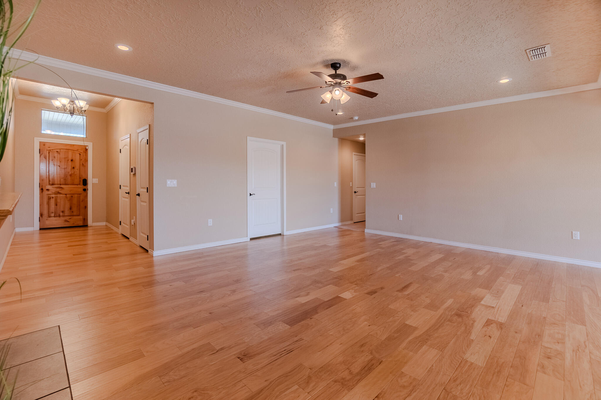 2409 NORTHGLEN Drive