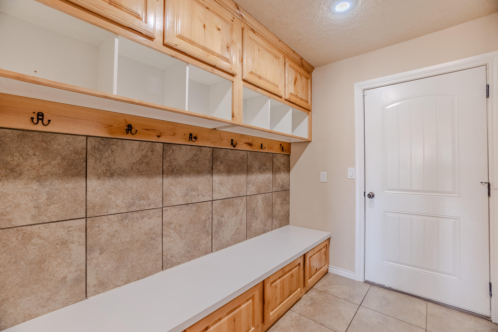 2409 NORTHGLEN Drive