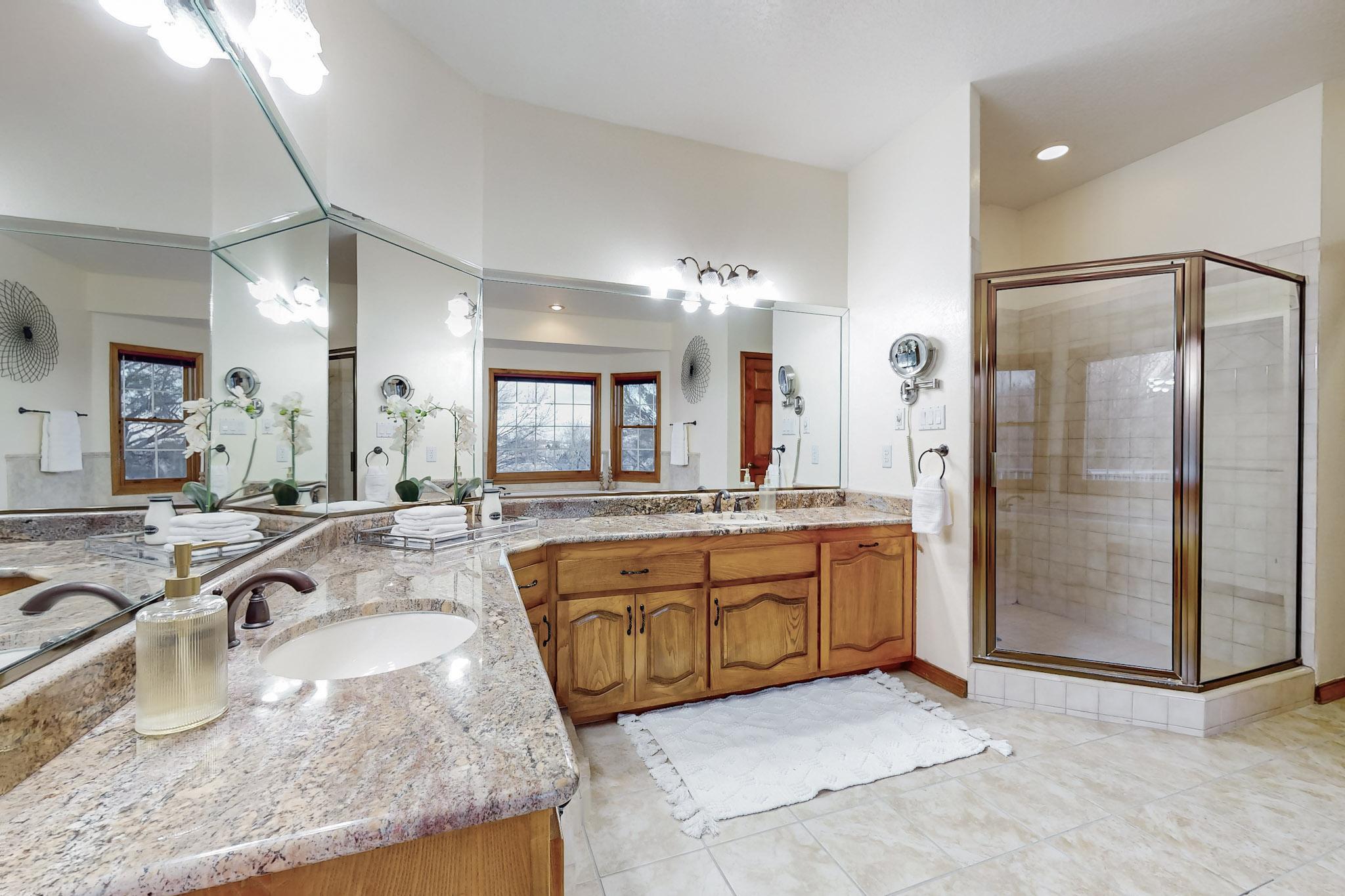 10517 ROYAL BIRKDALE NE b