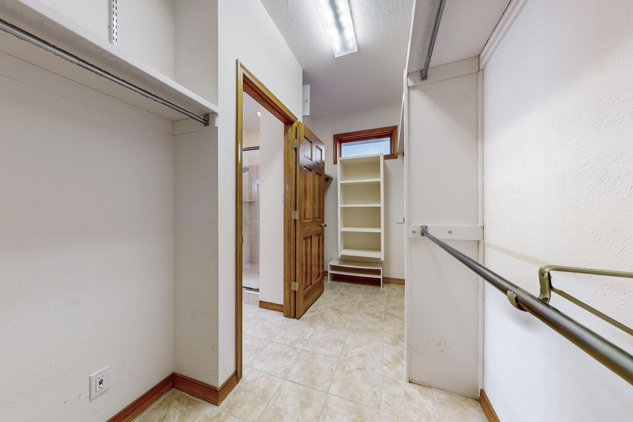 10517 ROYAL BIRKDALE NE b