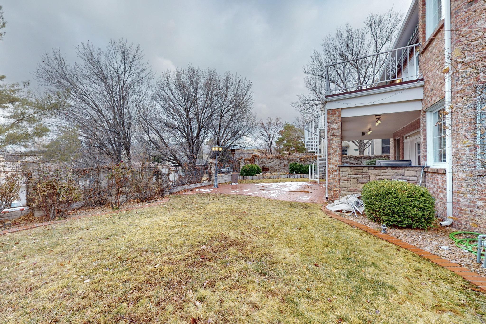 10517 ROYAL BIRKDALE NE b