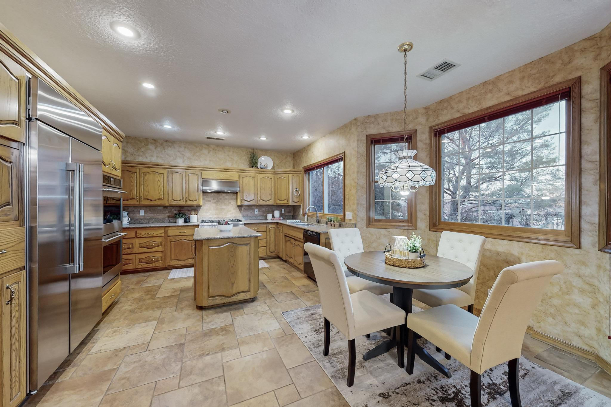 10517 ROYAL BIRKDALE NE b