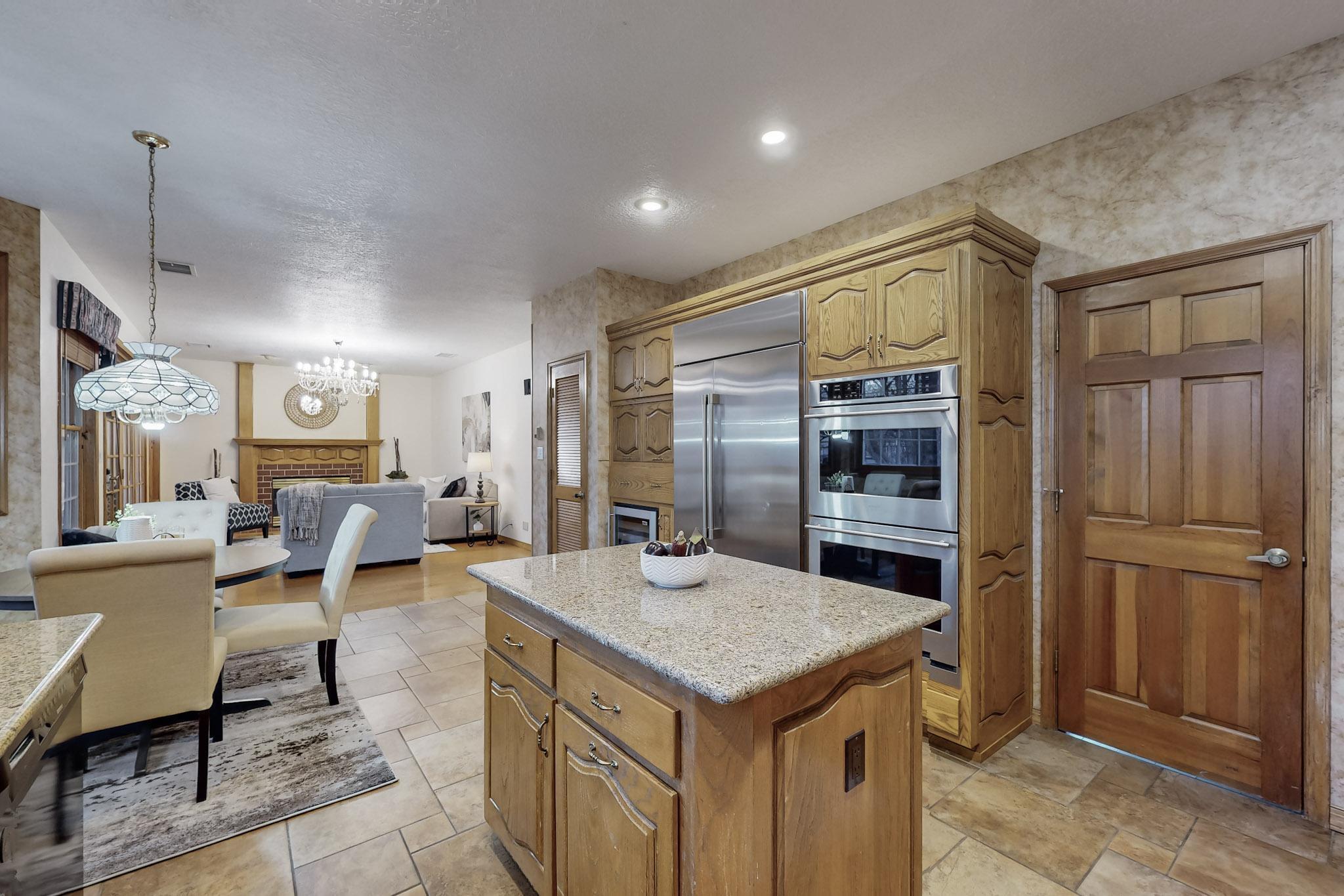 10517 ROYAL BIRKDALE NE b