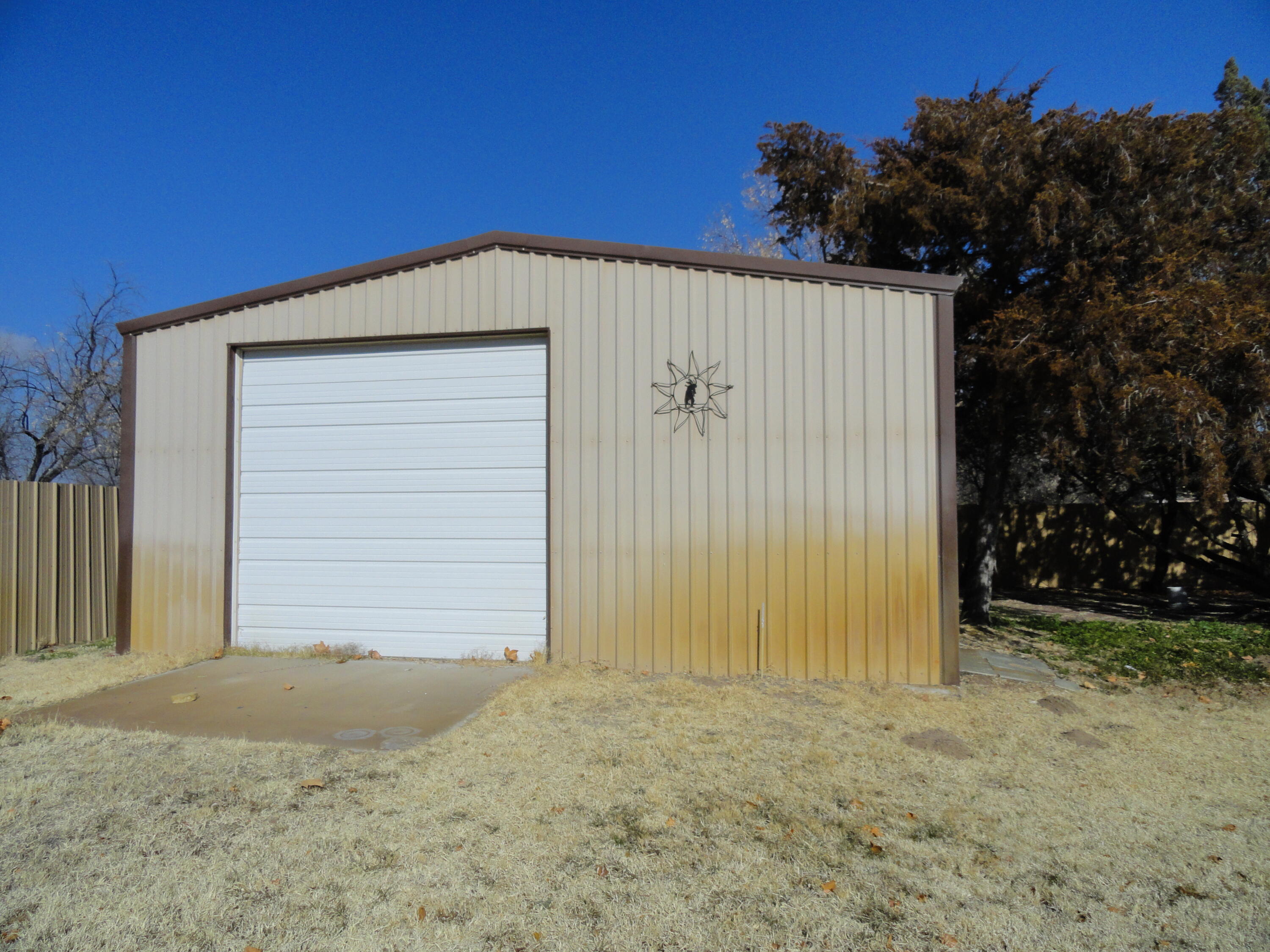 405 MELODY Lane