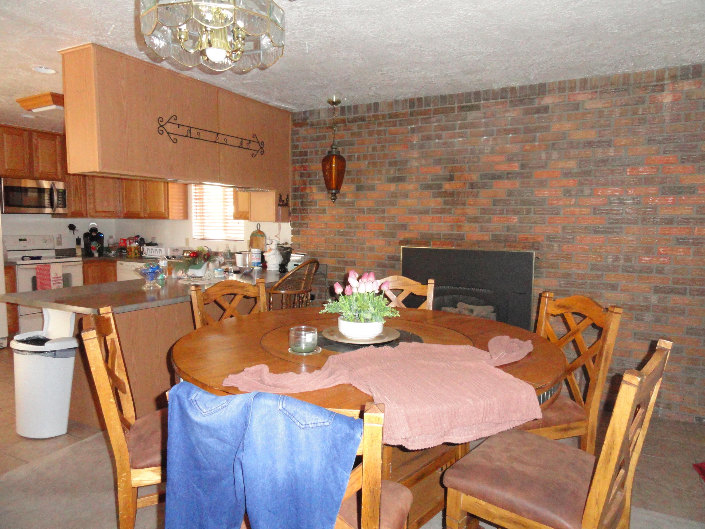 405 MELODY Lane