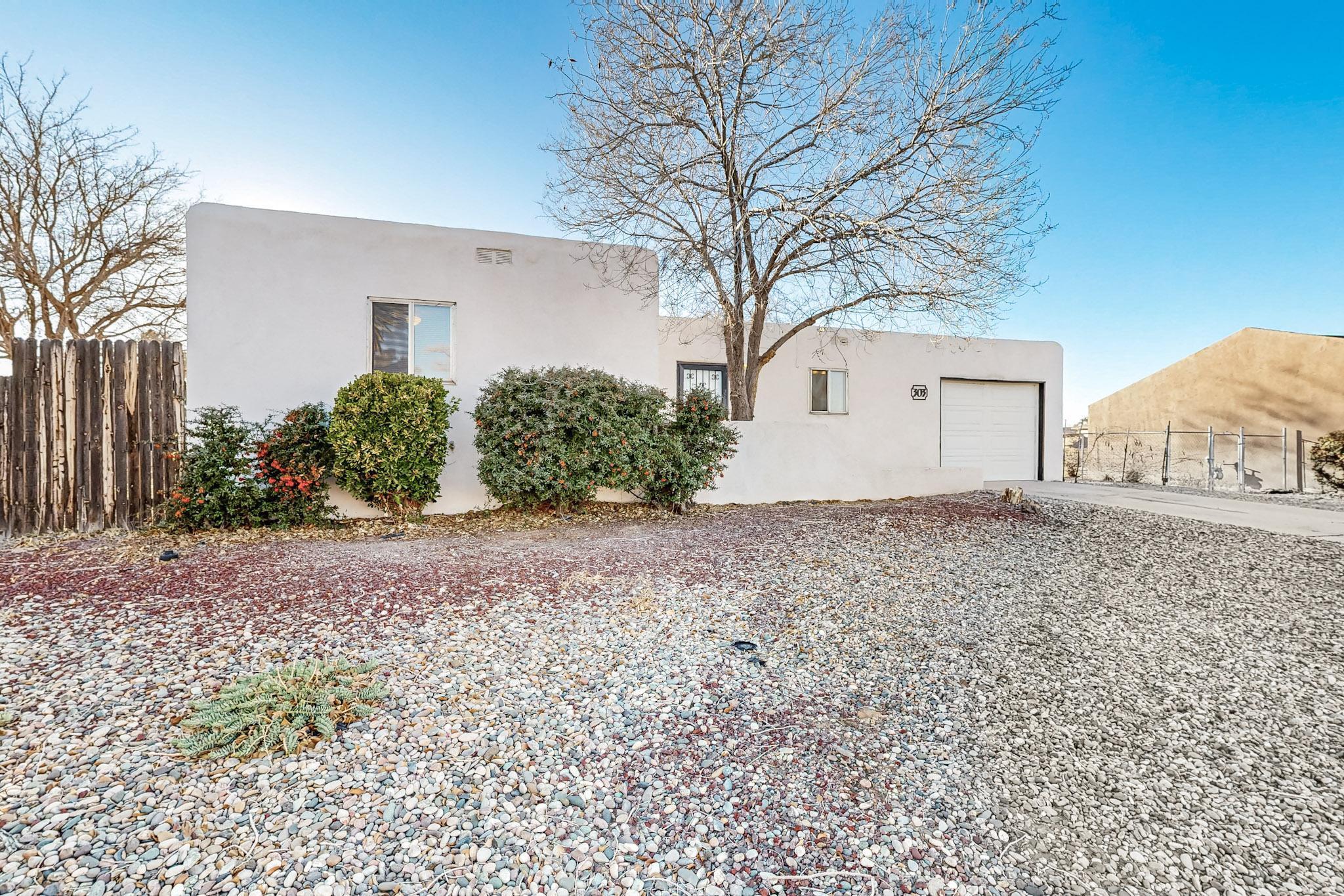 303 SANTA ELENA Road SE