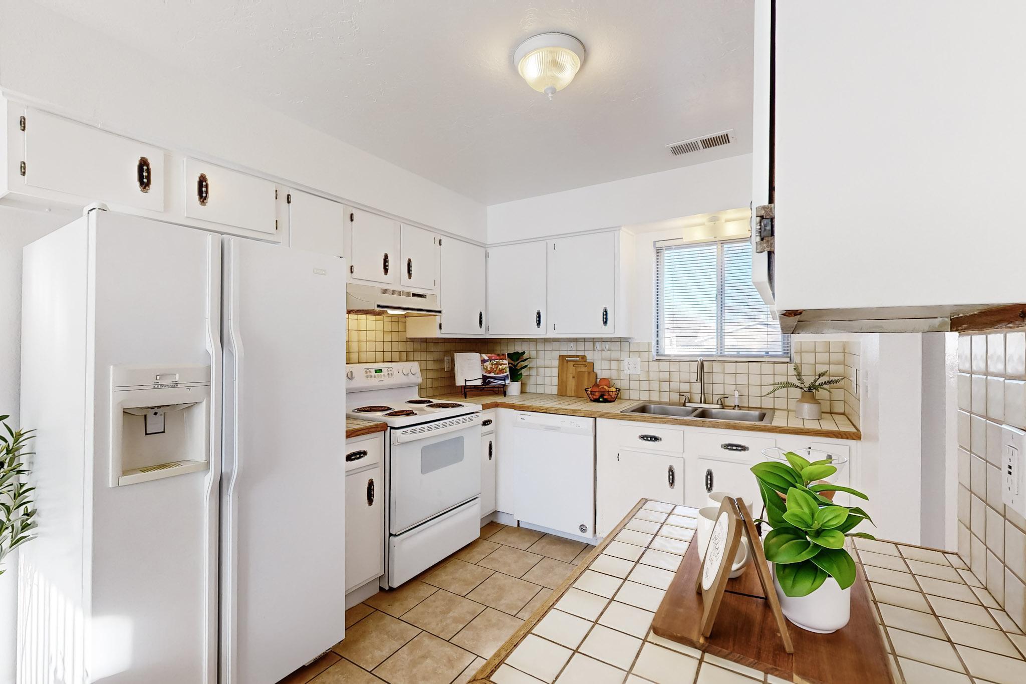 303 SANTA ELENA Road SE