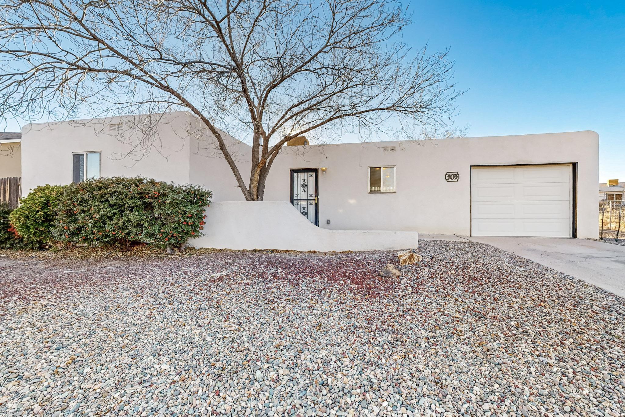 303 SANTA ELENA Road SE