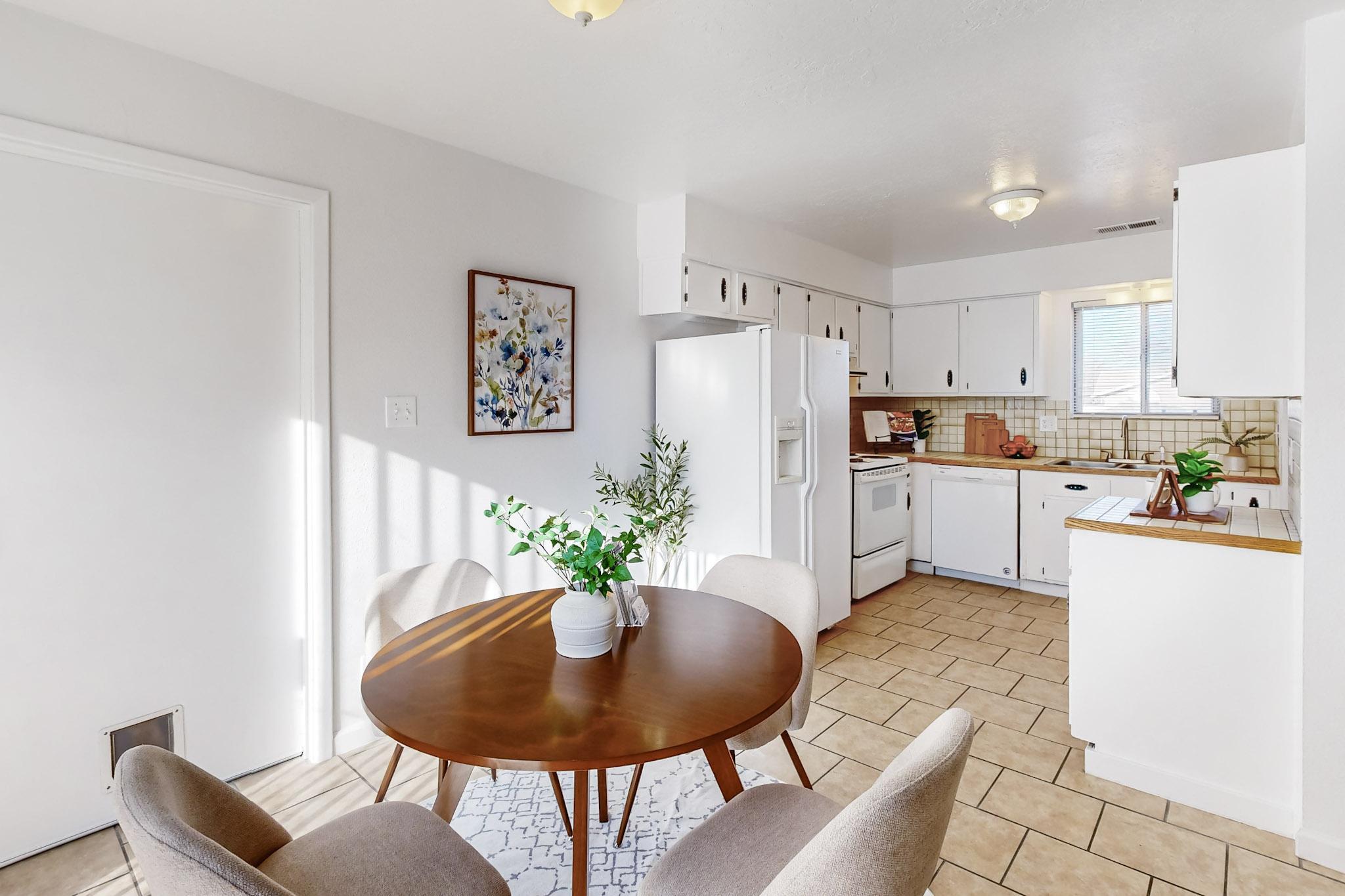 303 SANTA ELENA Road SE