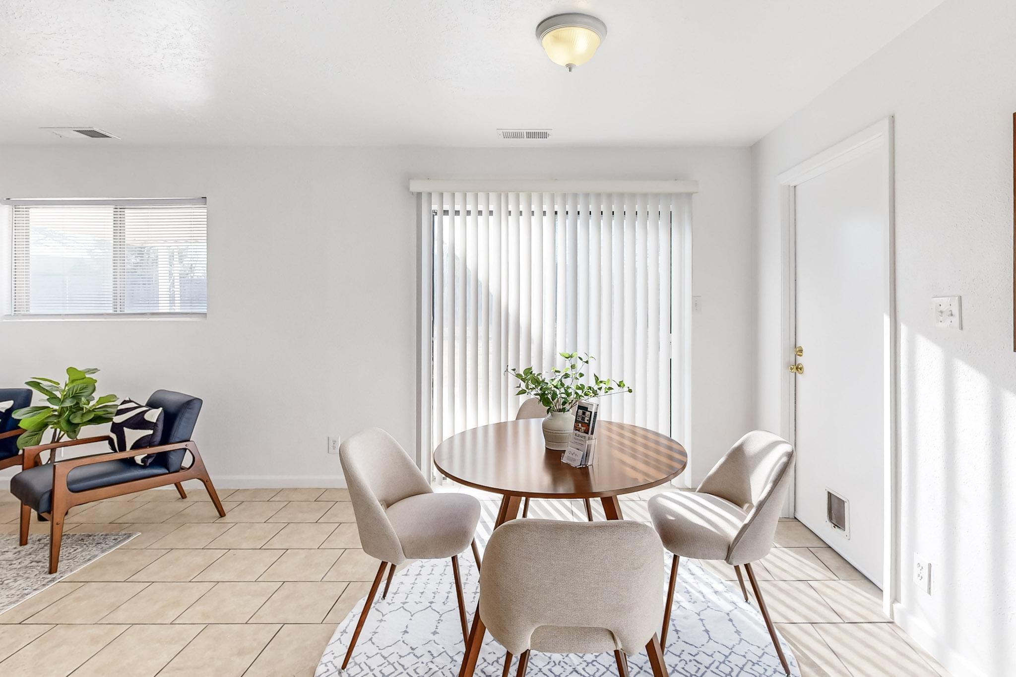 303 SANTA ELENA Road SE
