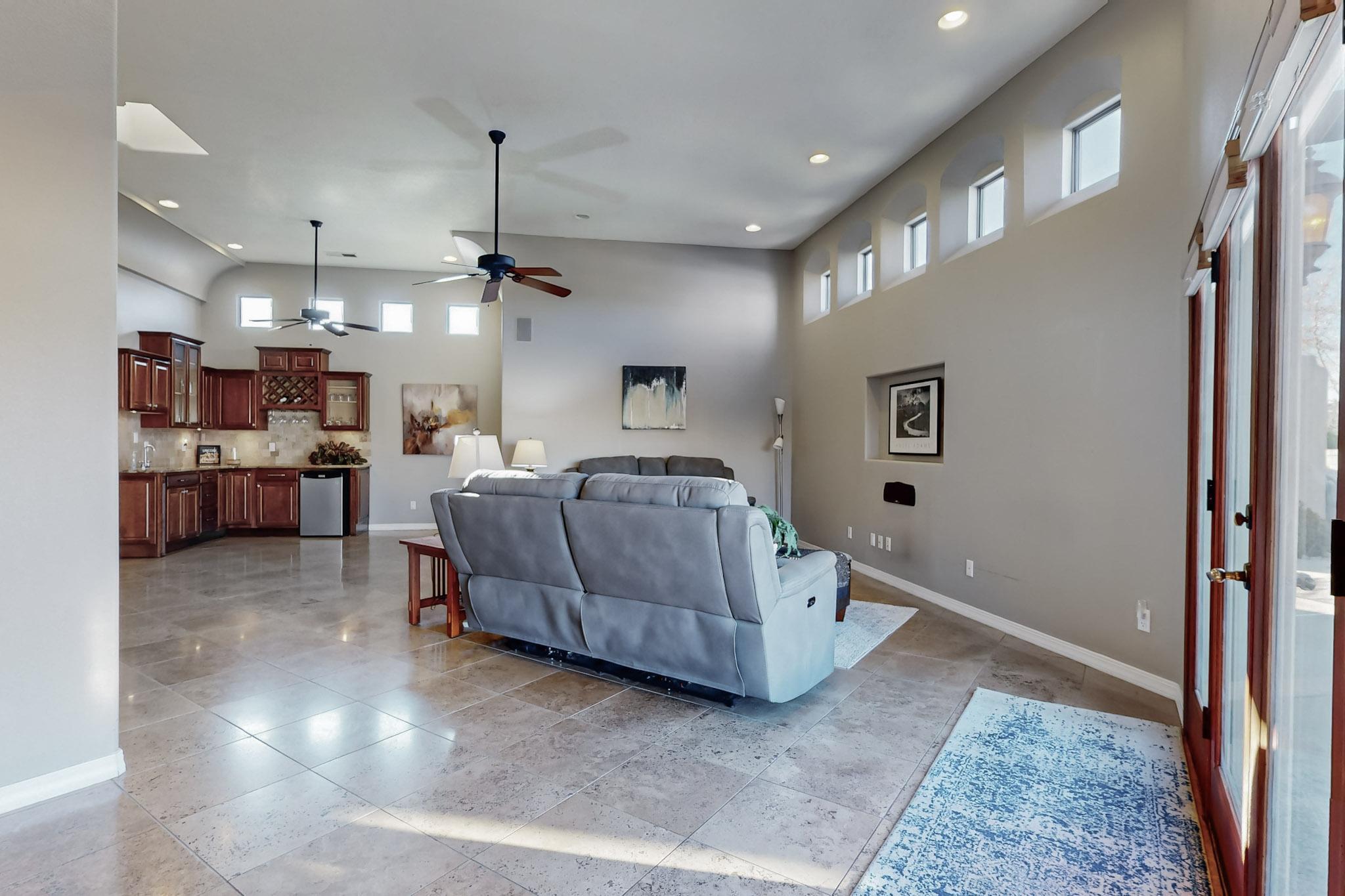 3932 BAY HILL Loop SE