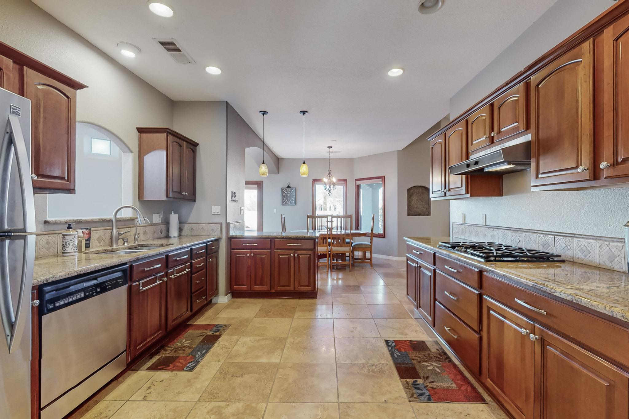 3932 BAY HILL Loop SE