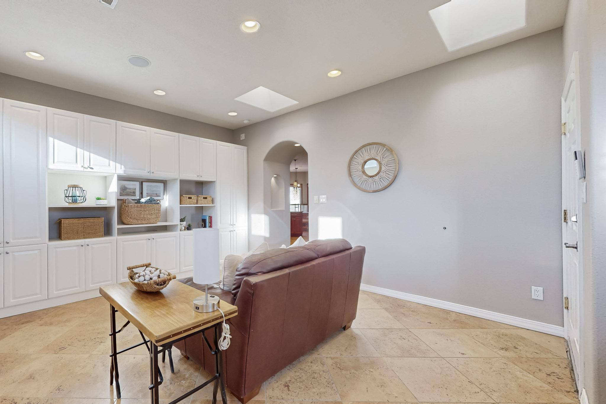 3932 BAY HILL Loop SE