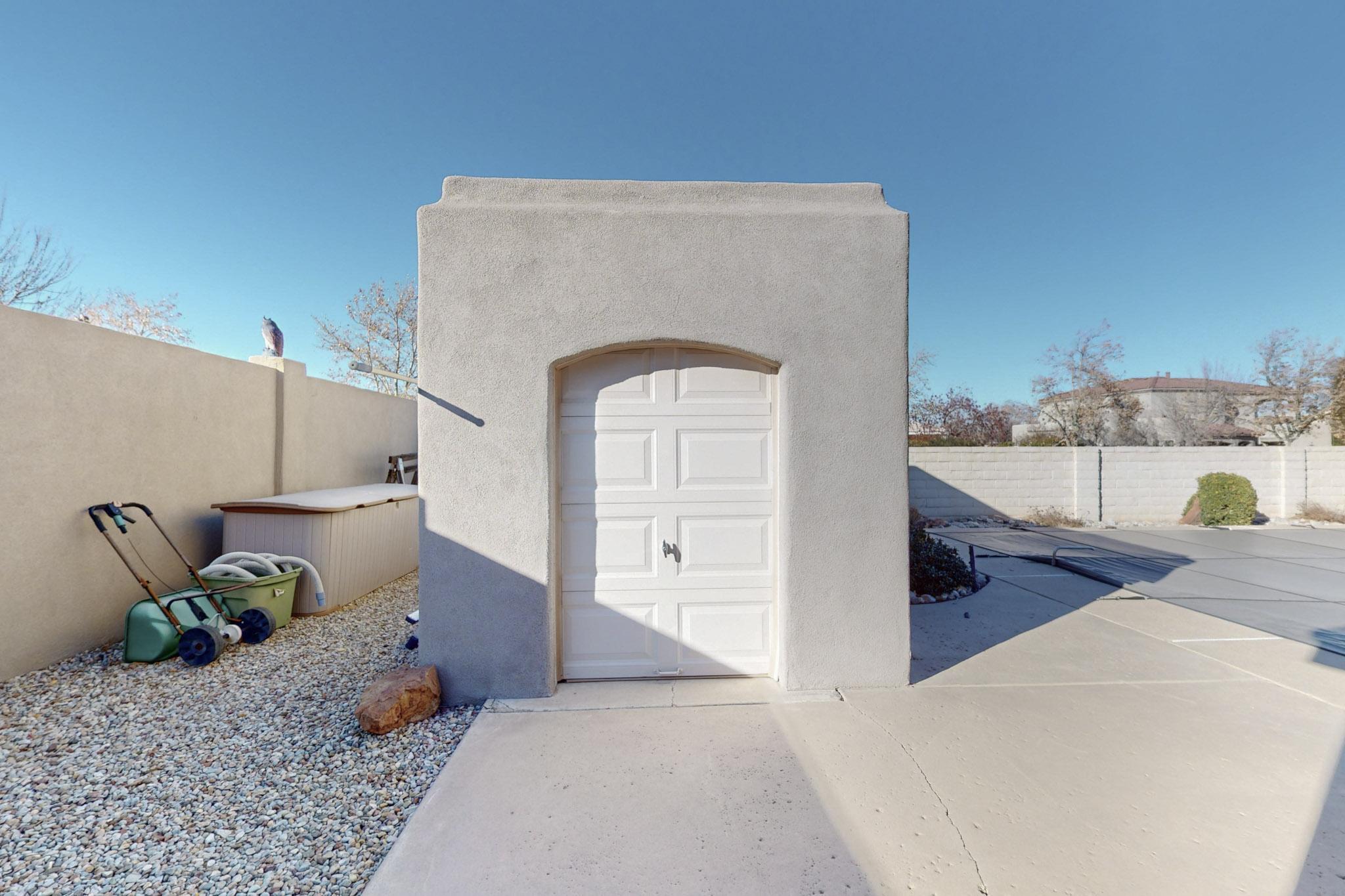 3932 BAY HILL Loop SE