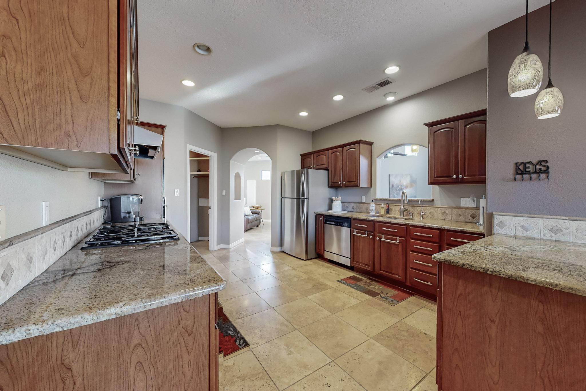 3932 BAY HILL Loop SE