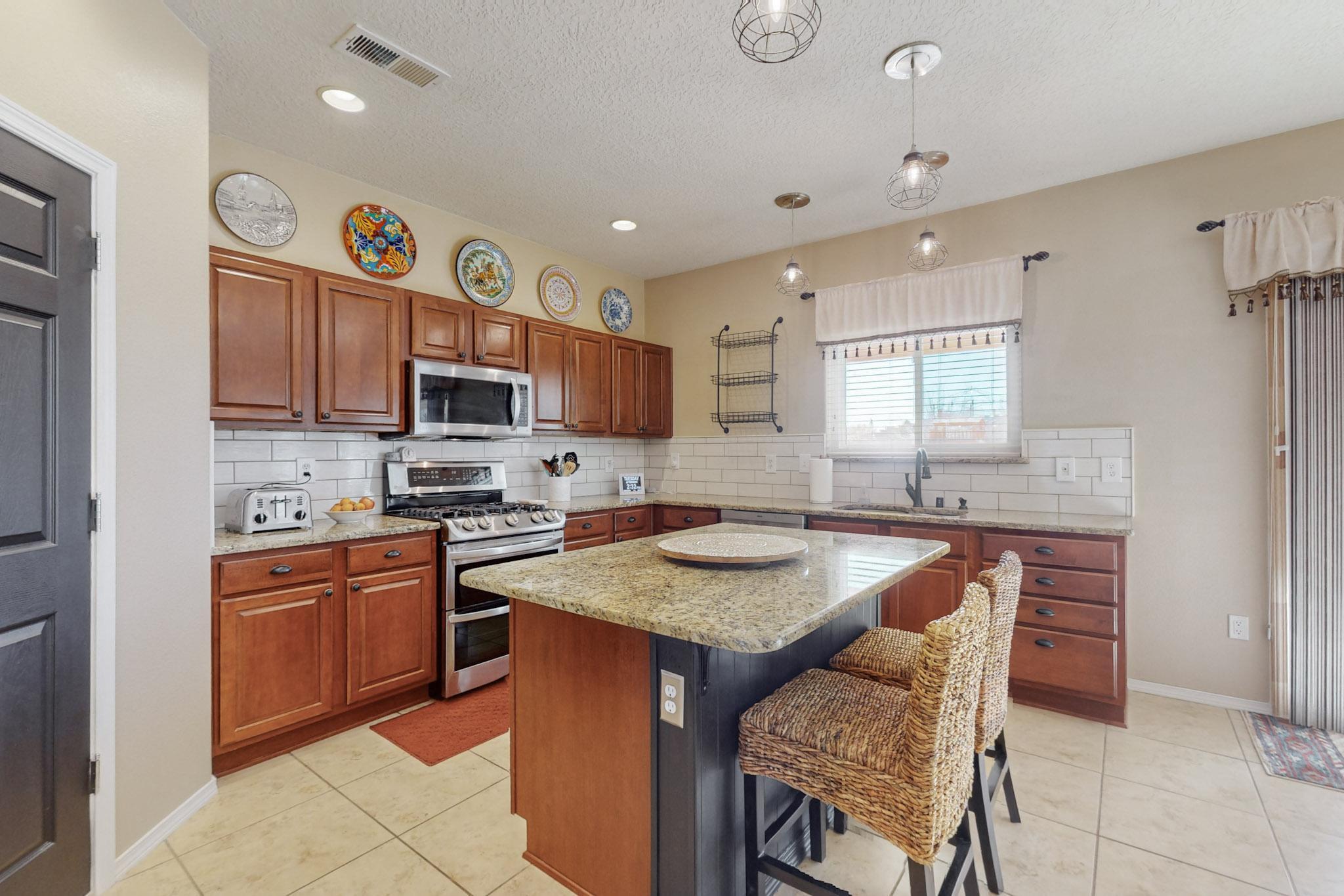 1001 FESTIVAL Court NW