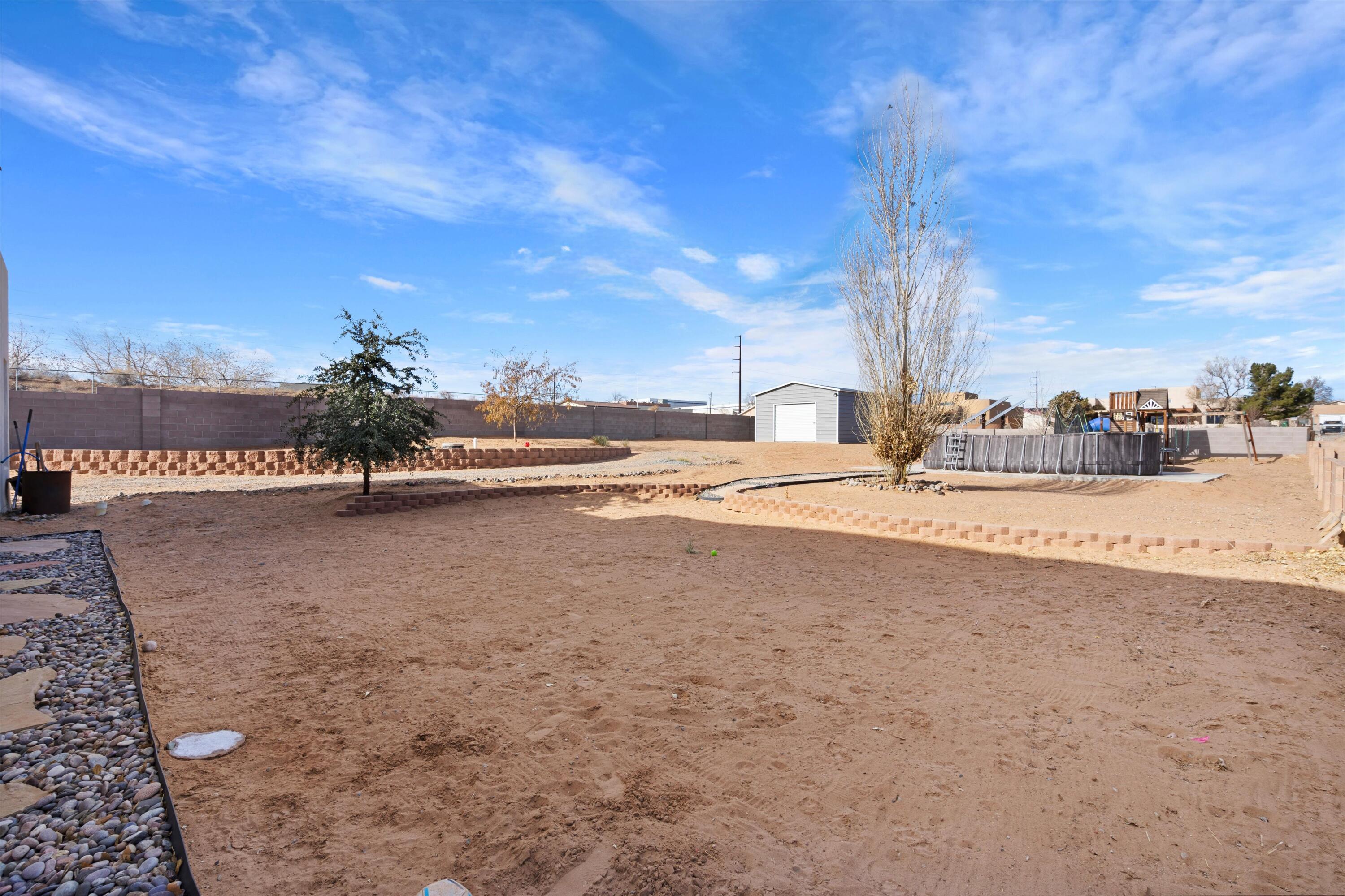513 Monterrey Road NE