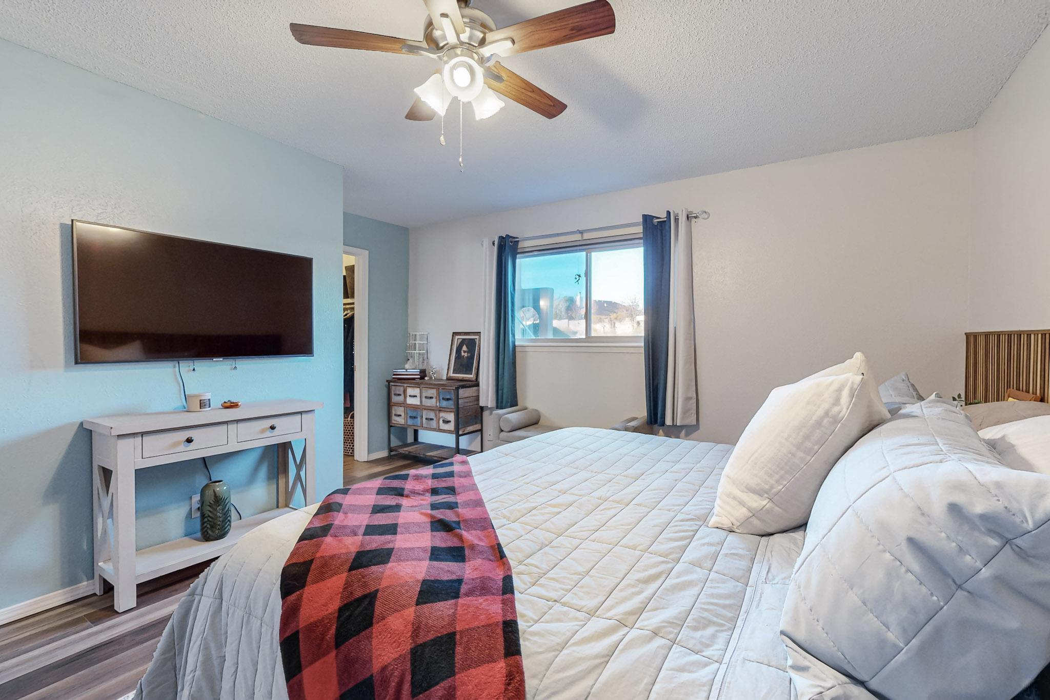 4709 Country Club Lane NW I-7