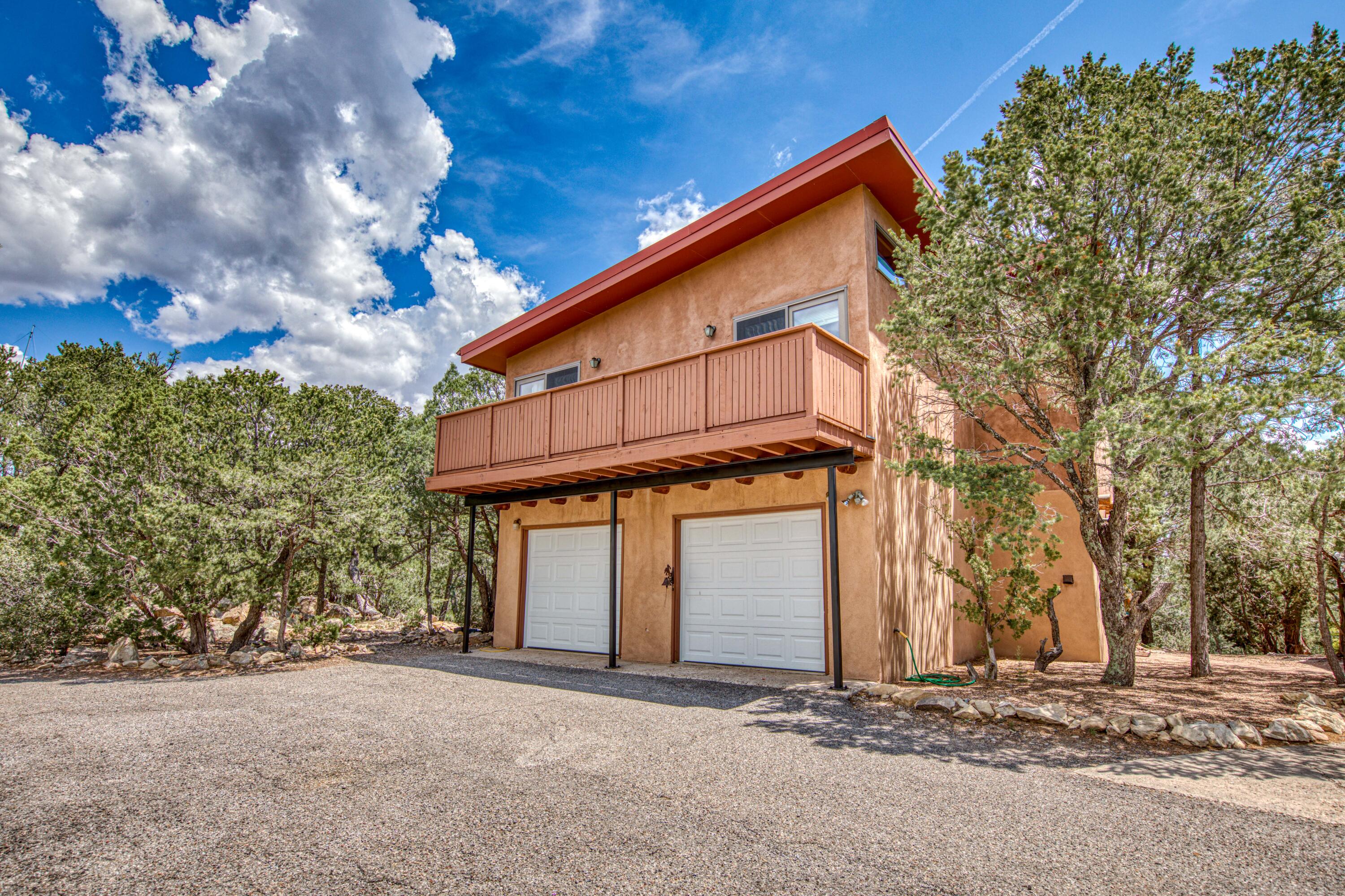 24 RIDGE Drive